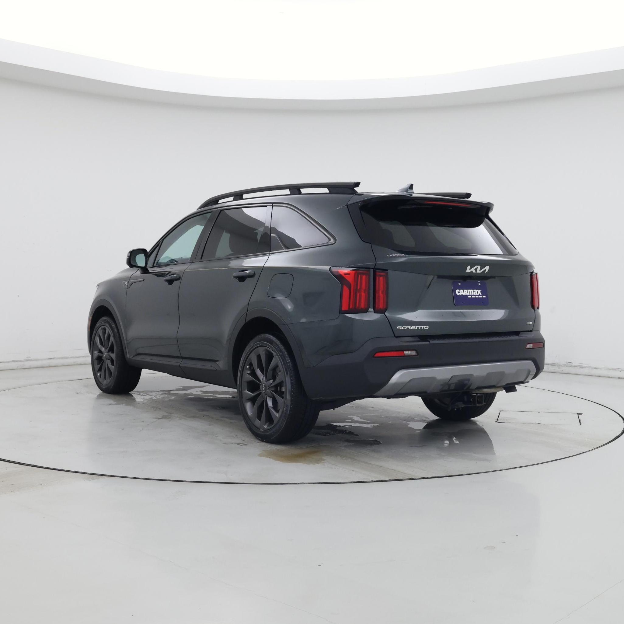 Thumbnail: 2023 Kia Sorento - 2