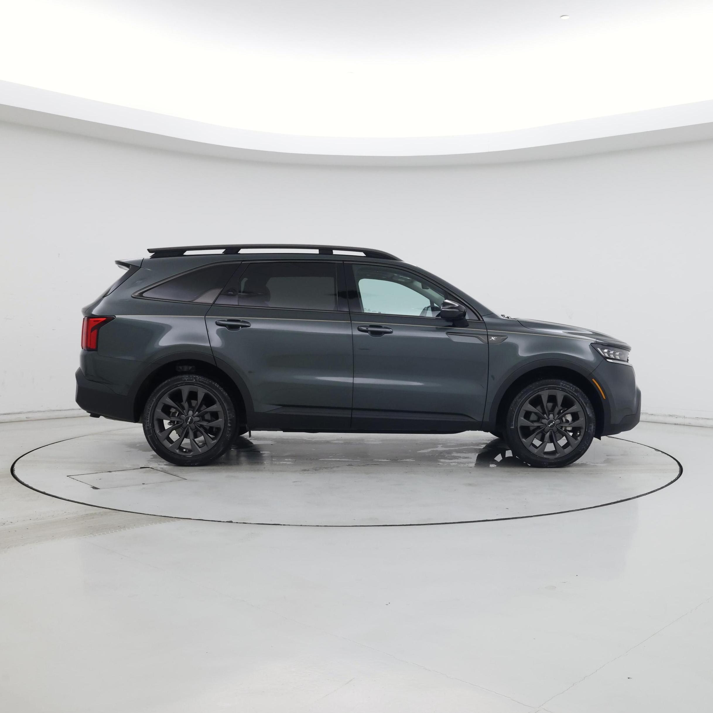 Thumbnail: 2023 Kia Sorento - 7