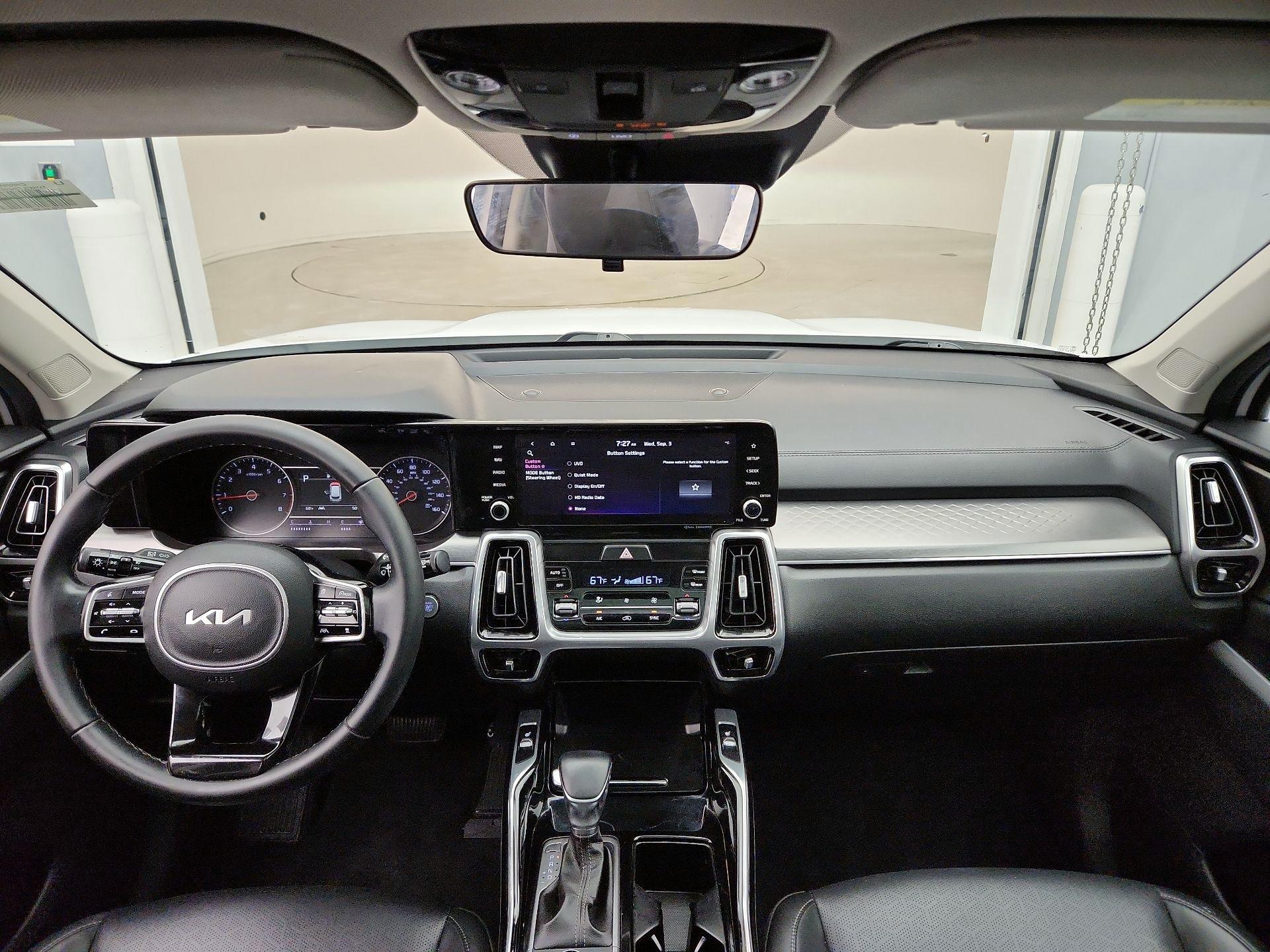 Thumbnail: 2022 Kia Sorento - 9