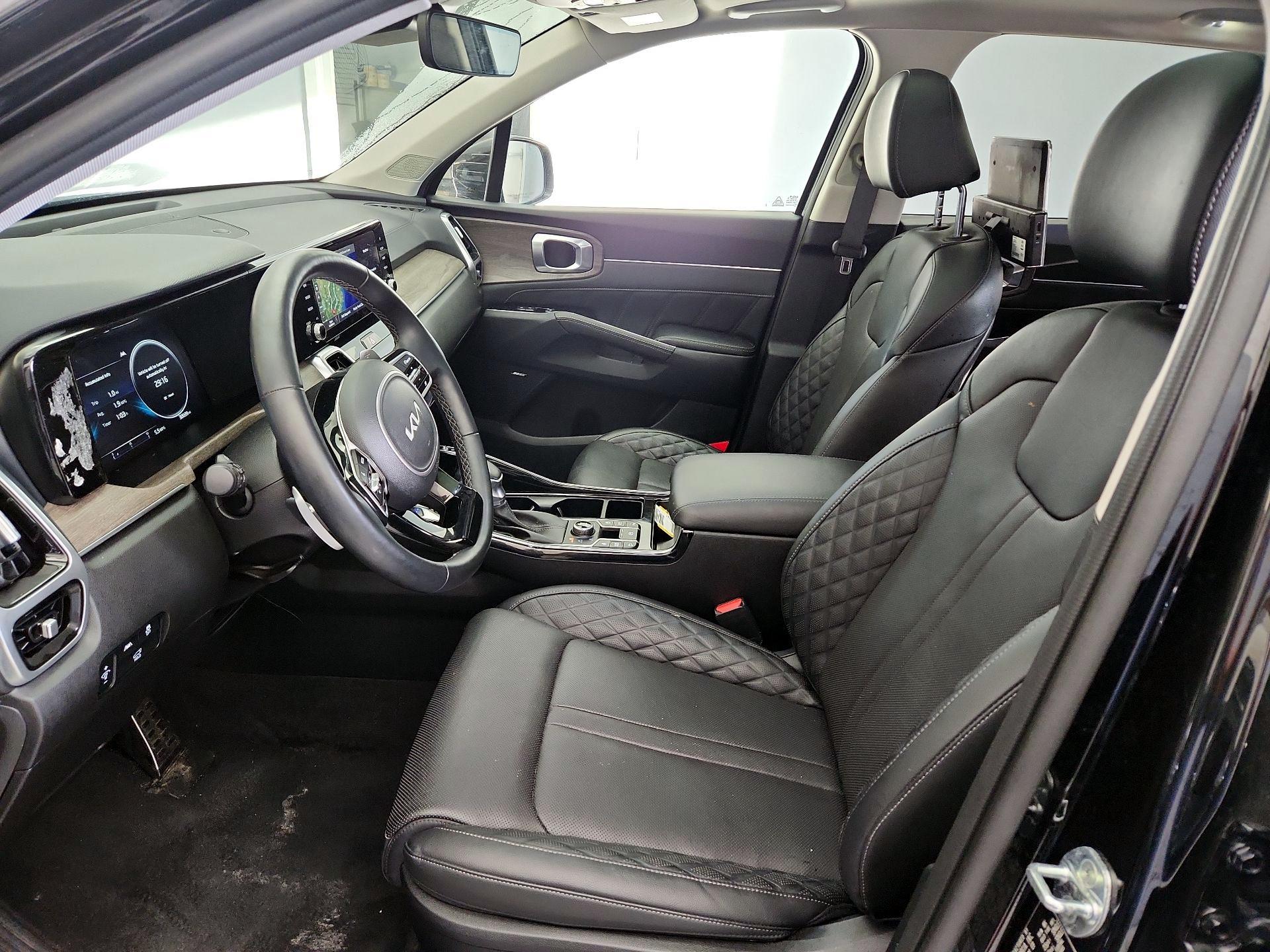 Thumbnail: 2022 Kia Sorento - 11