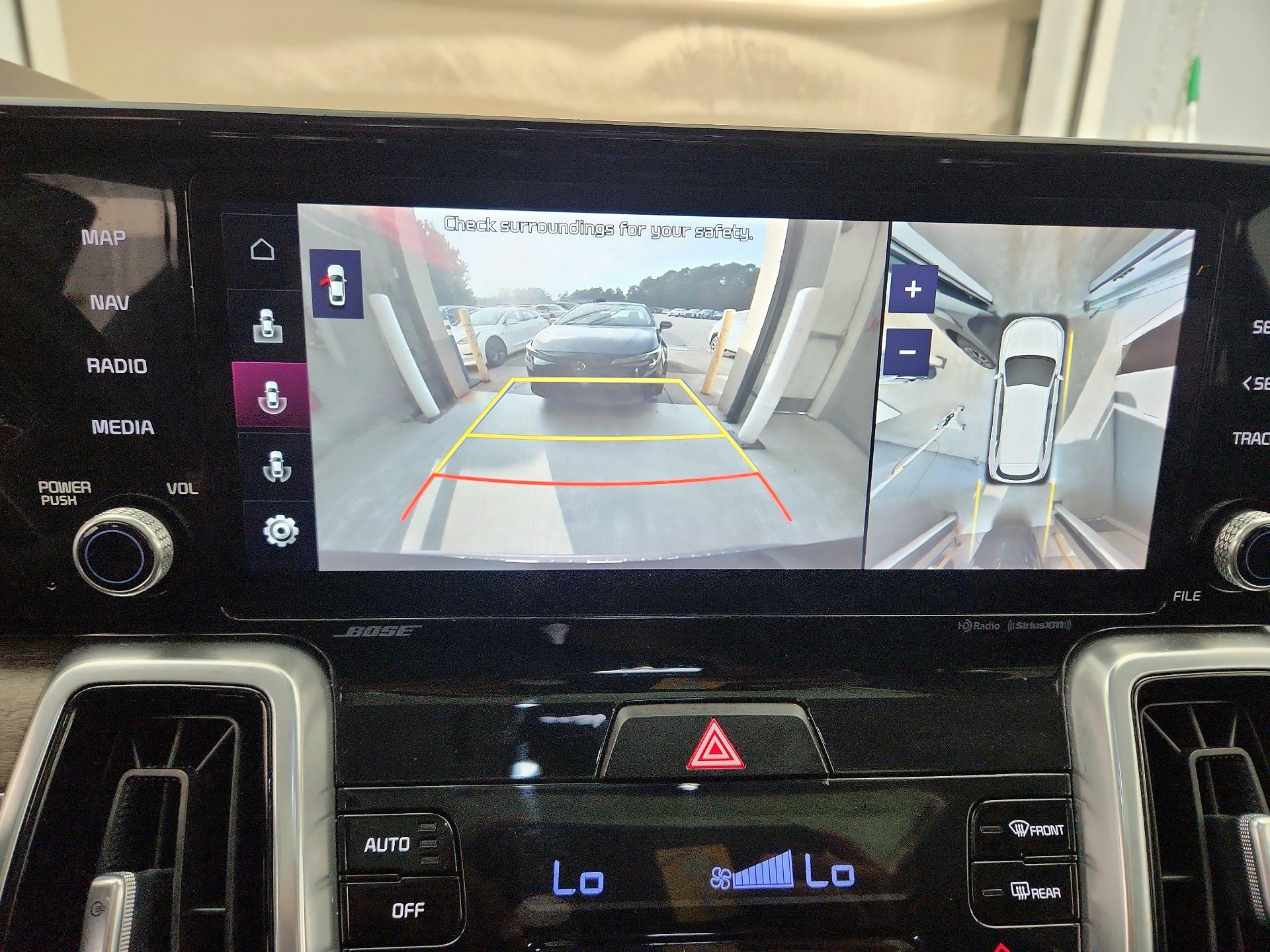 Thumbnail: 2022 Kia Sorento - 15