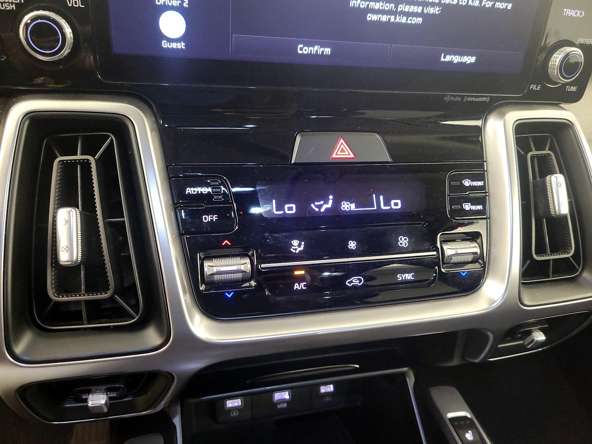 Thumbnail: 2022 Kia Sorento - 17