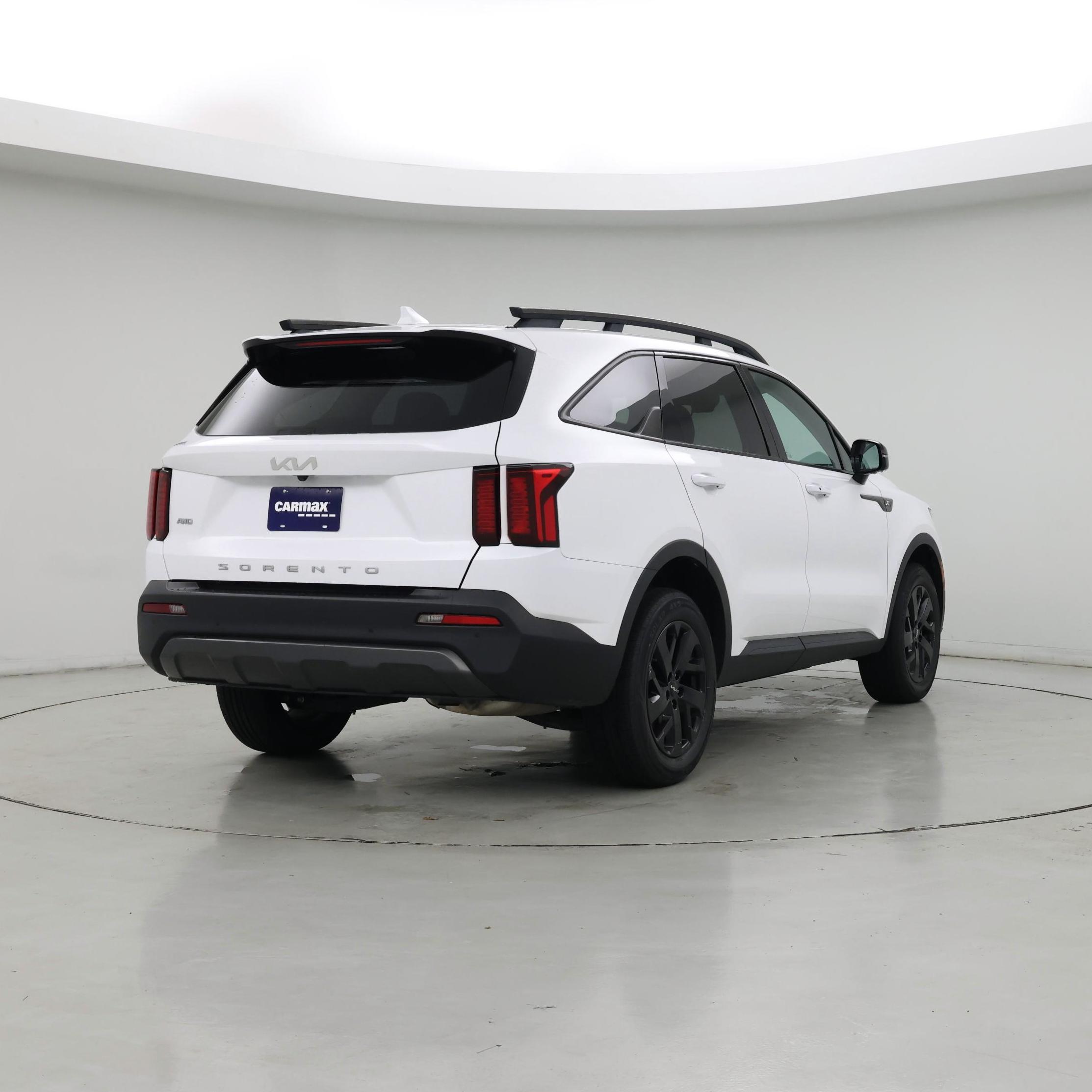 Thumbnail: 2022 Kia Sorento - 8