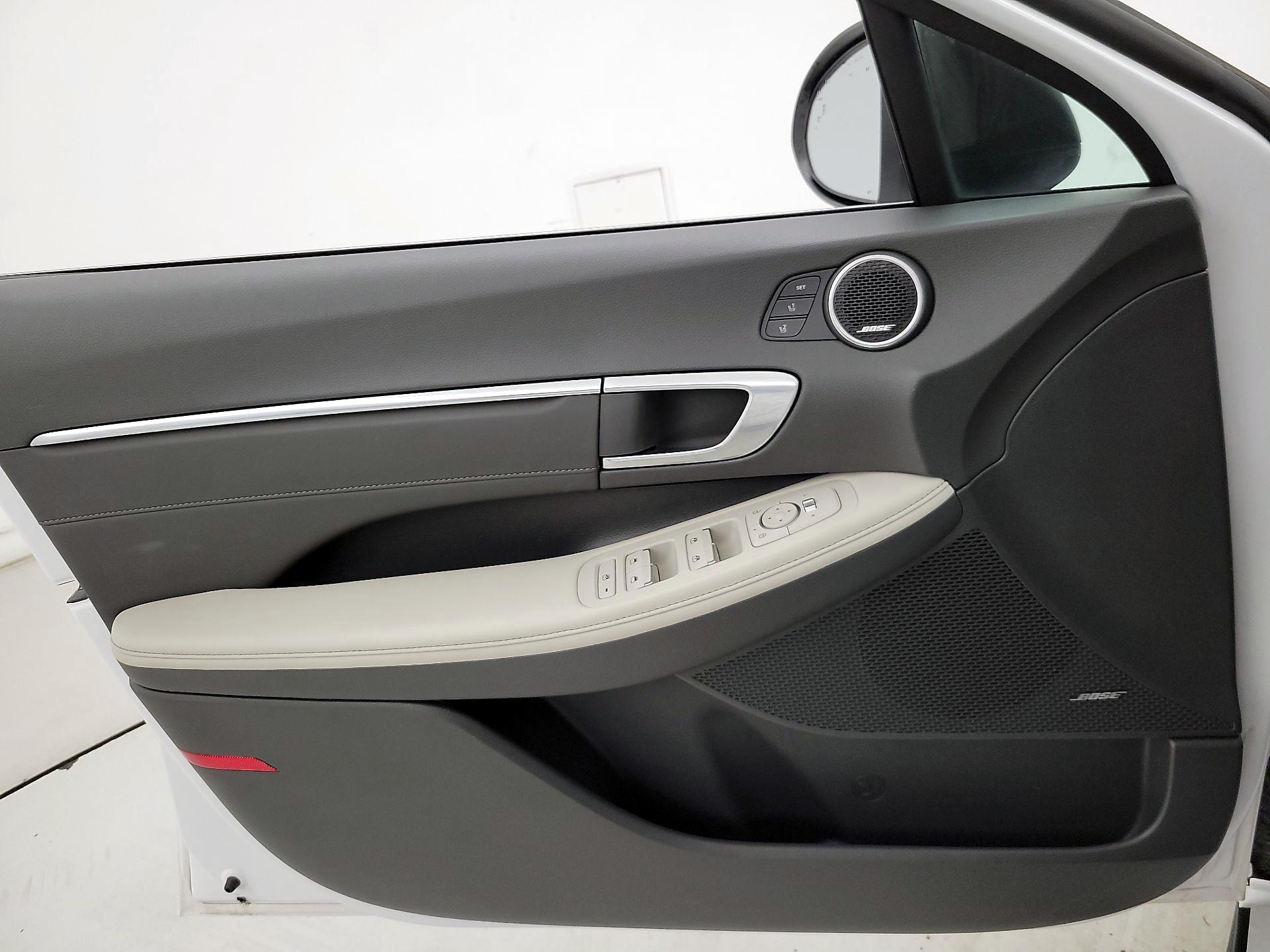 Thumbnail: 2023 Hyundai Sonata - 12