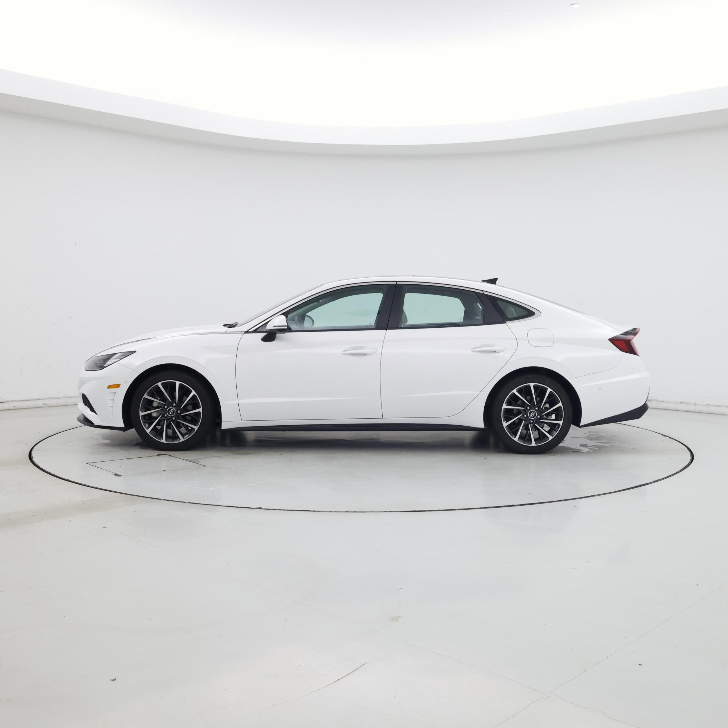 Thumbnail: 2023 Hyundai Sonata - 3