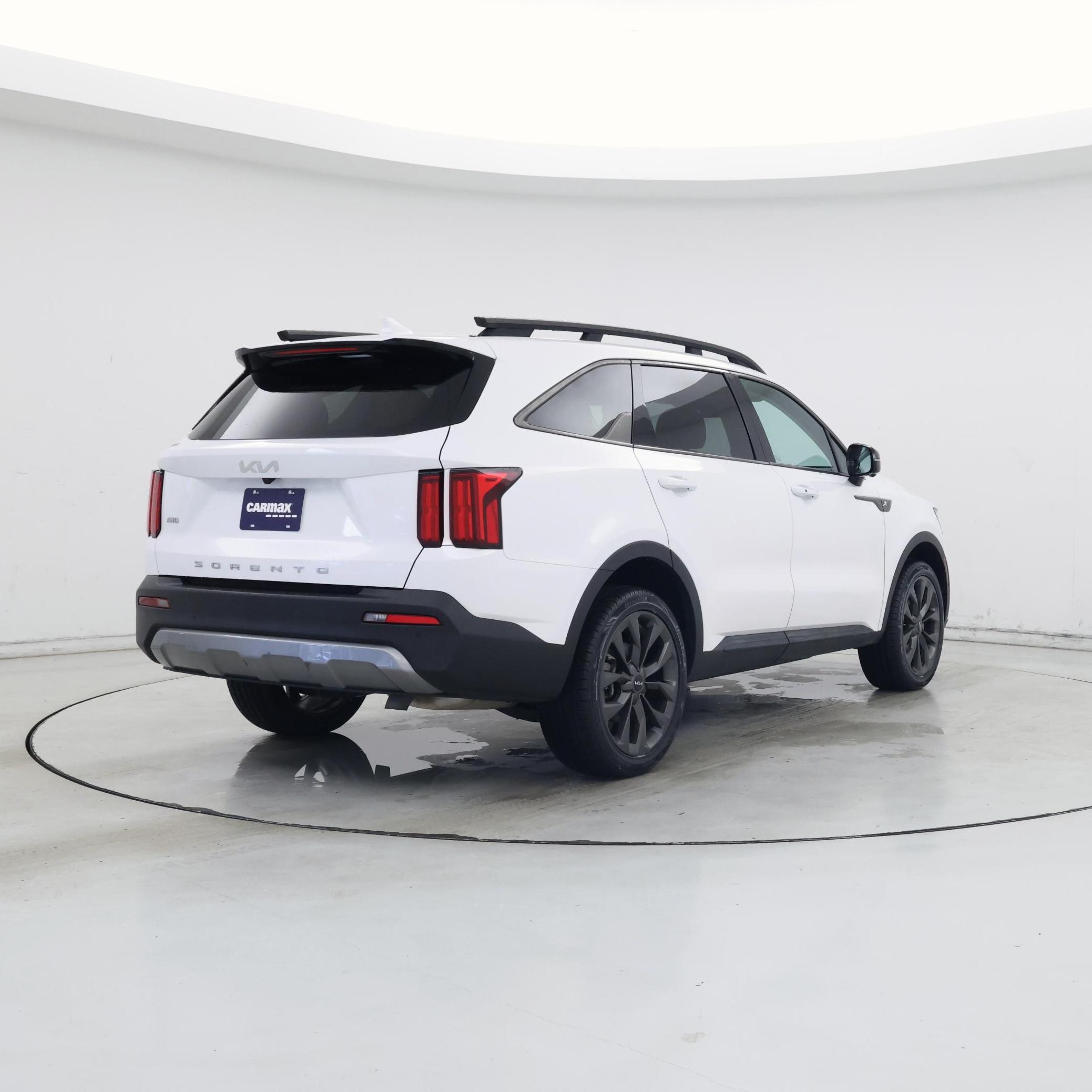 Thumbnail: 2022 Kia Sorento - 8