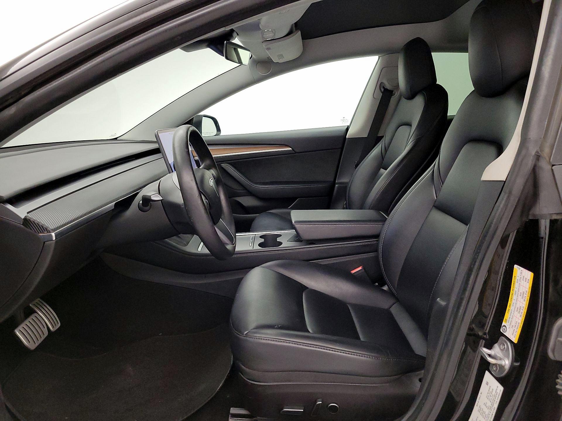 Thumbnail: 2022 Tesla Model 3 - 11