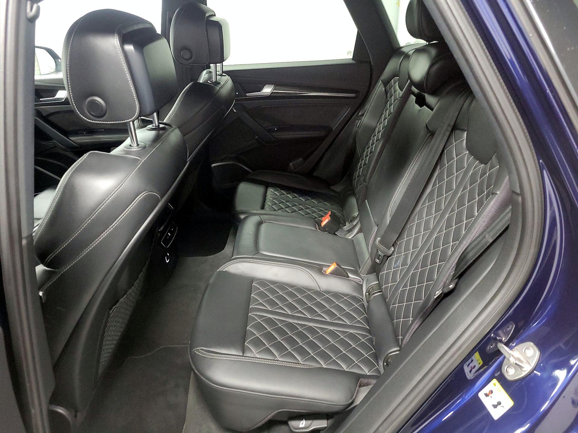 Thumbnail: 2018 Audi SQ5 - 16