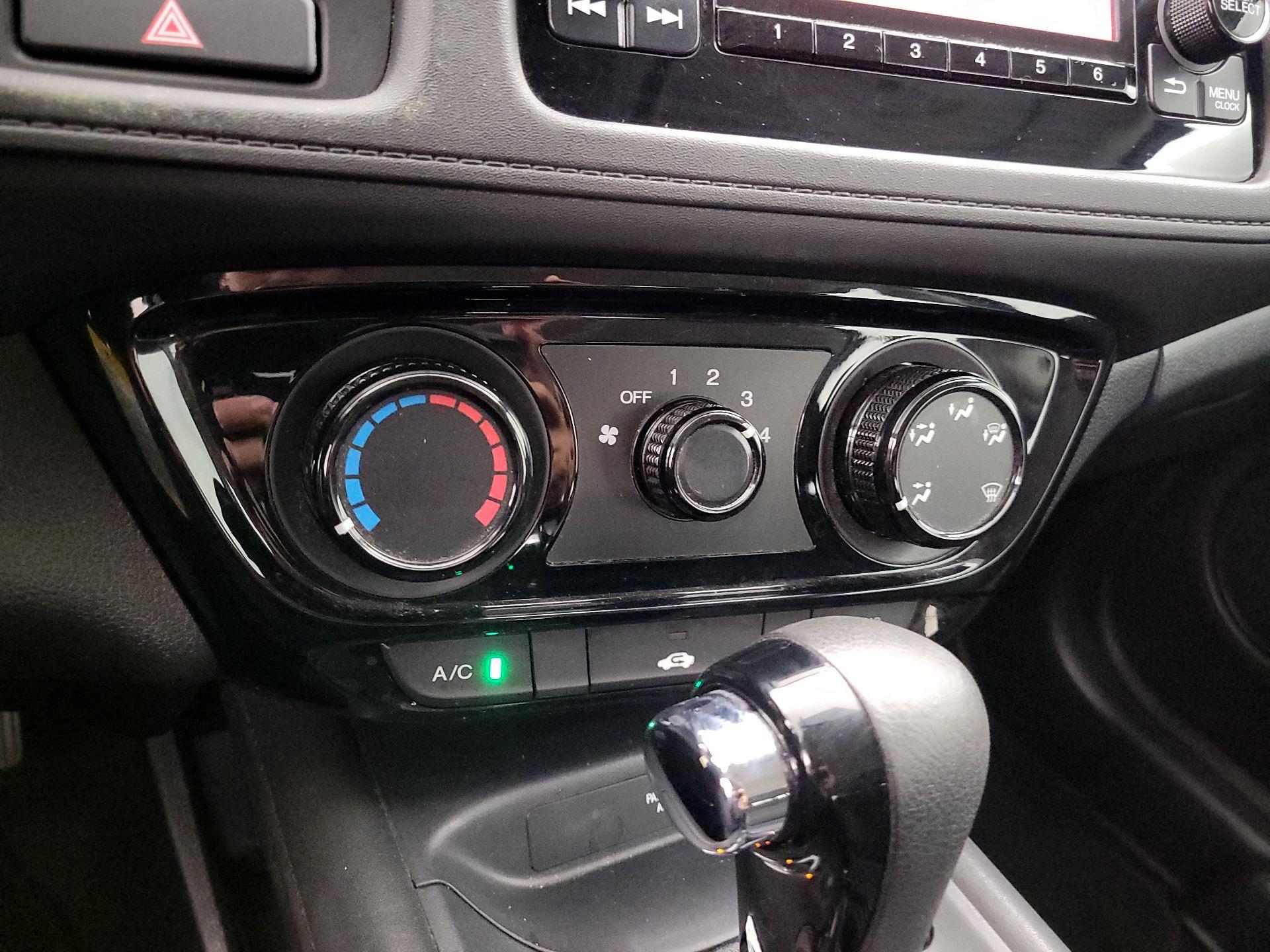 Thumbnail: 2019 Honda HR-V - 15