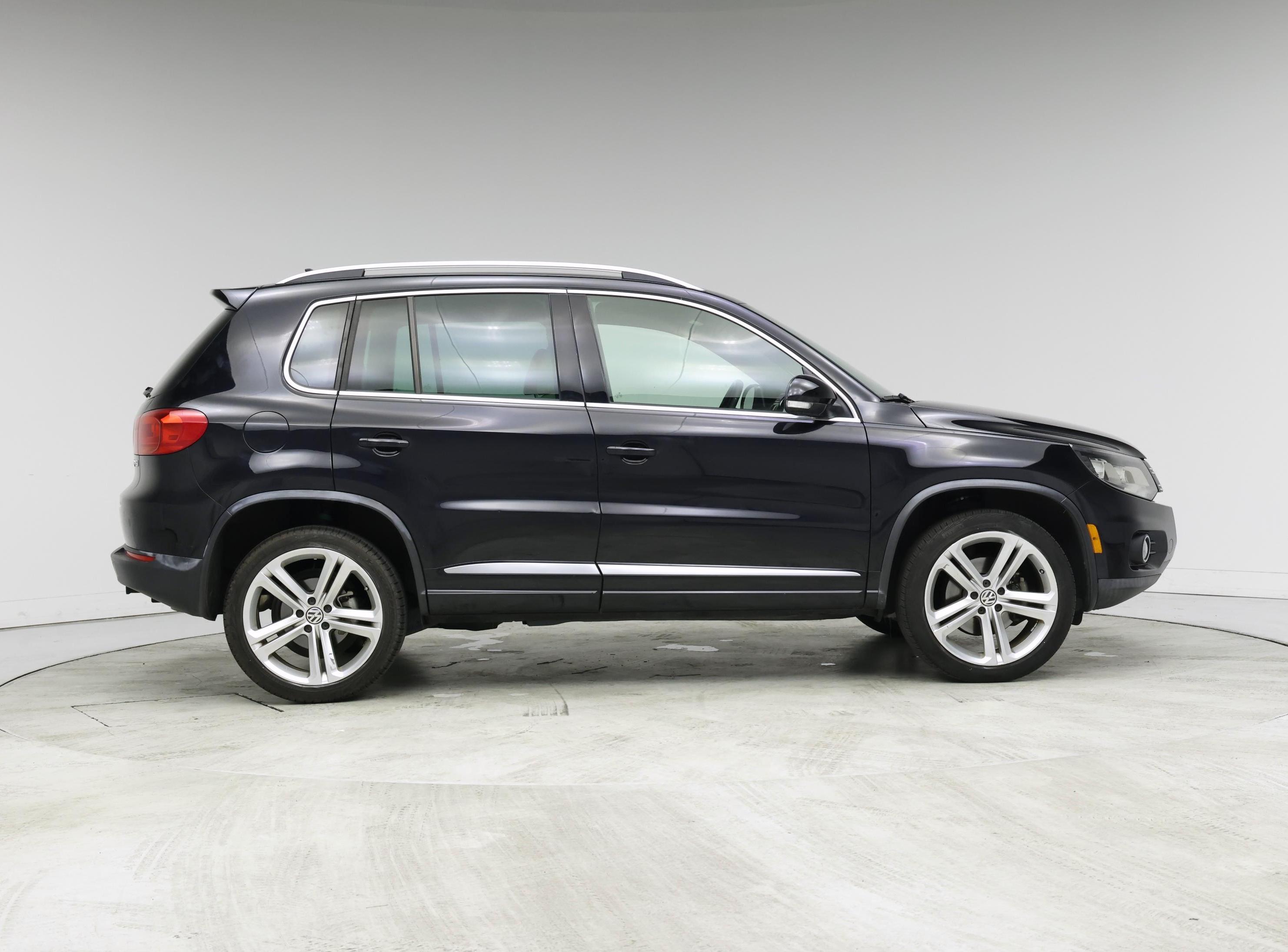 Thumbnail: 2014 Volkswagen Tiguan - 7