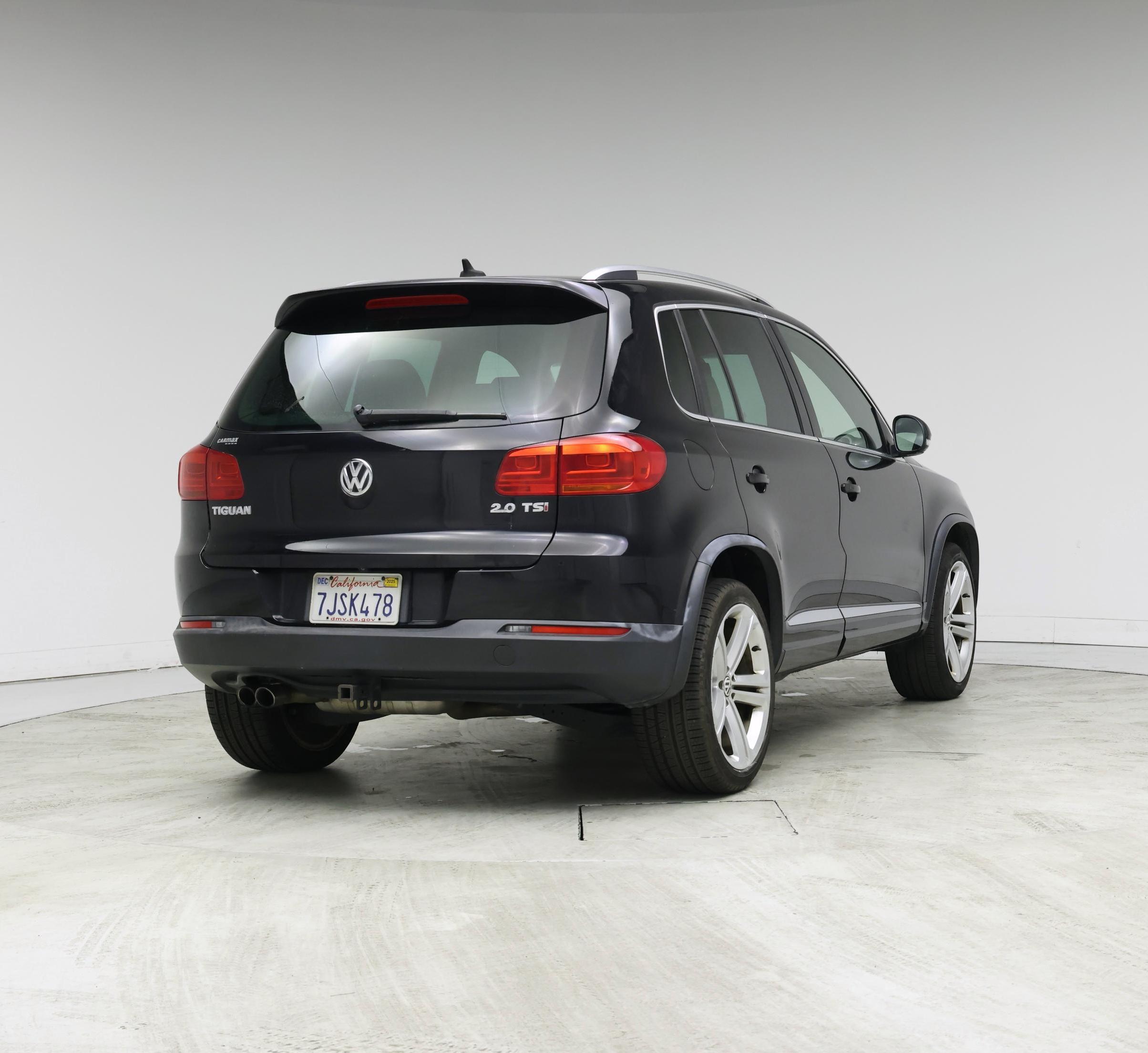 Thumbnail: 2014 Volkswagen Tiguan - 8
