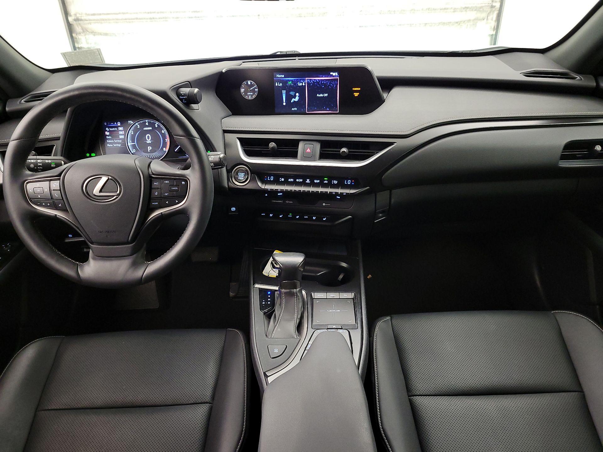 Thumbnail: 2019 Lexus UX - 9