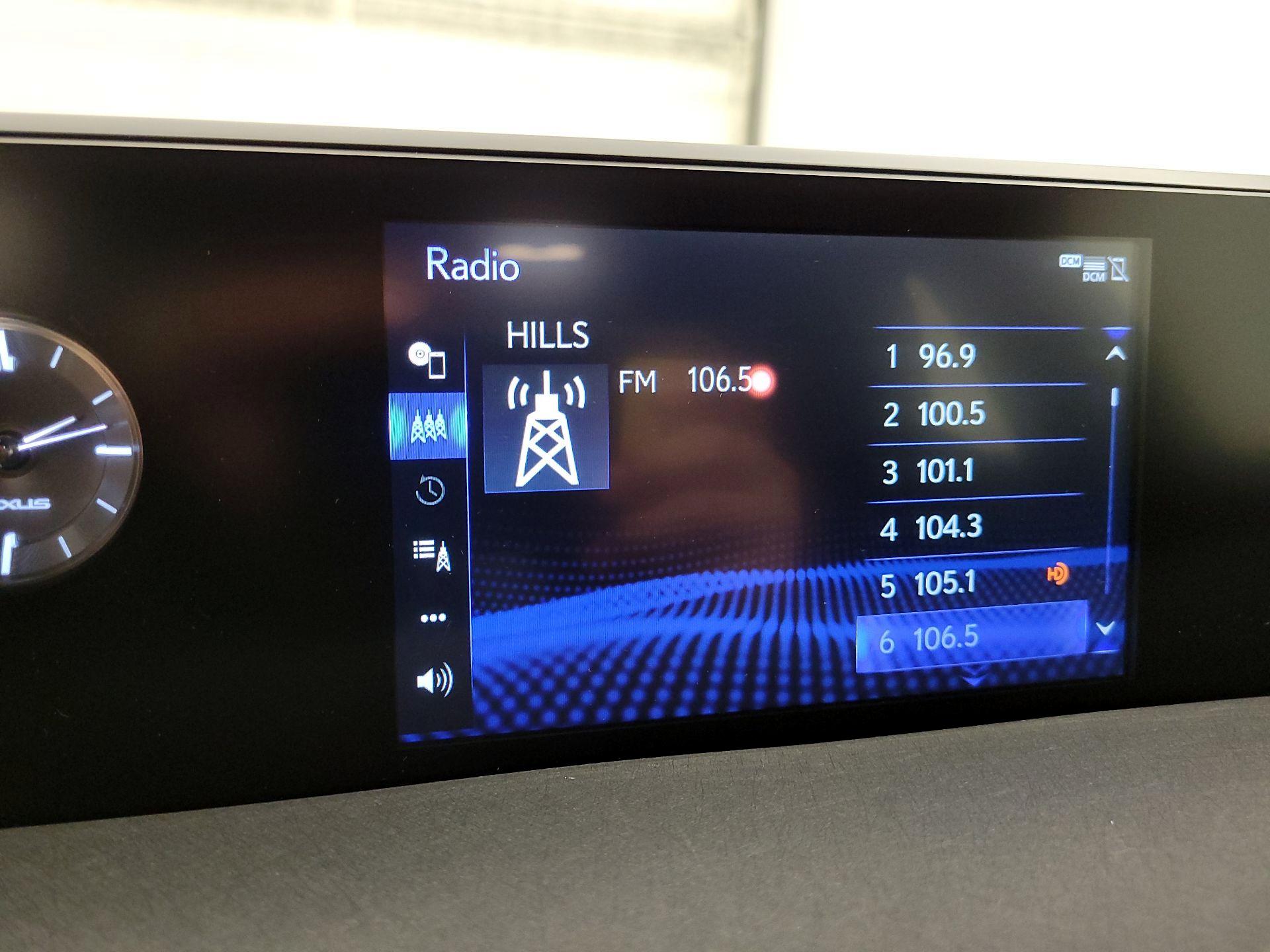 Thumbnail: 2019 Lexus UX - 15