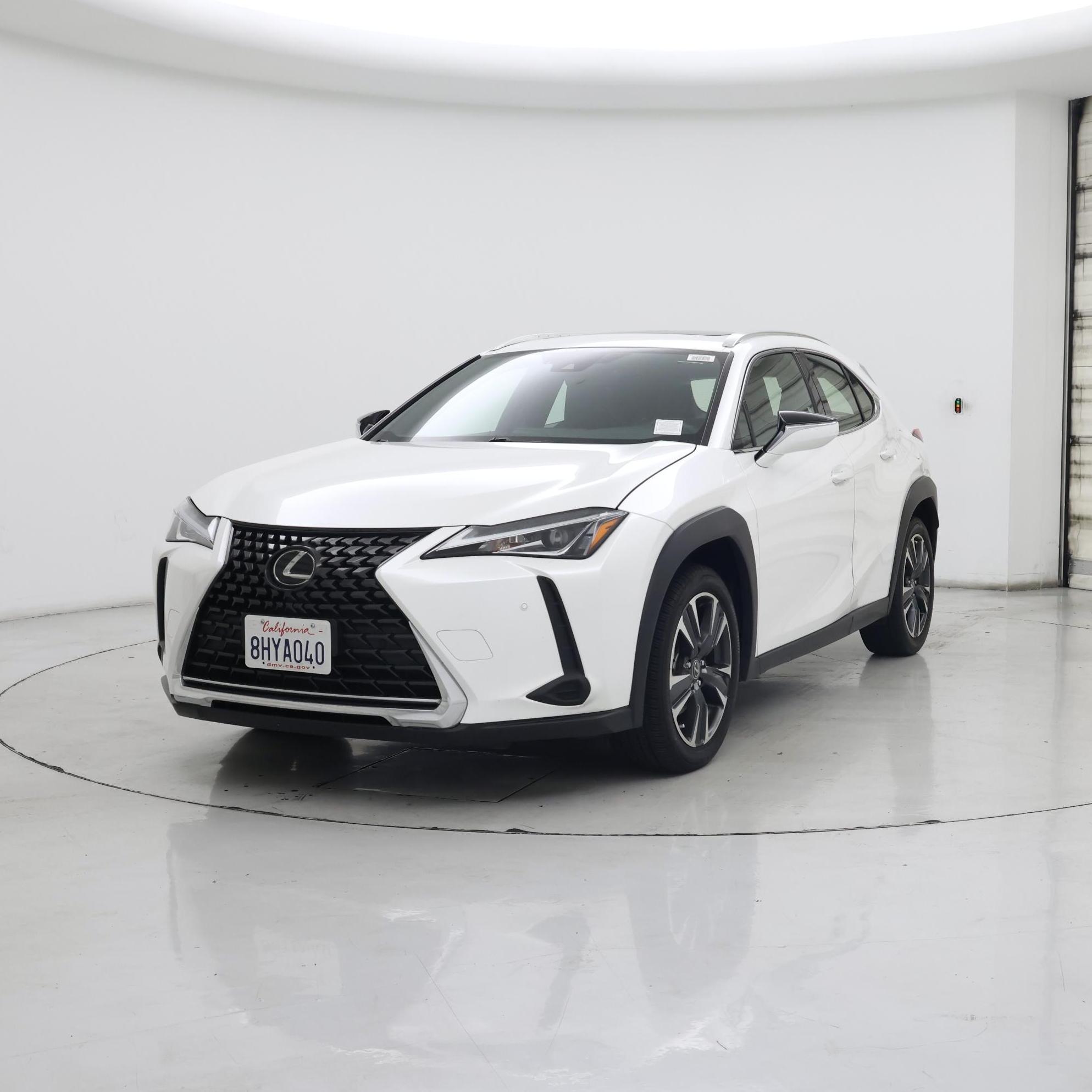 Thumbnail: 2019 Lexus UX - 4