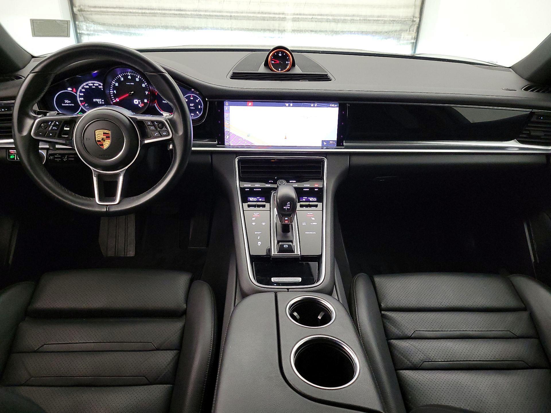 Thumbnail: 2020 Porsche Panamera - 9