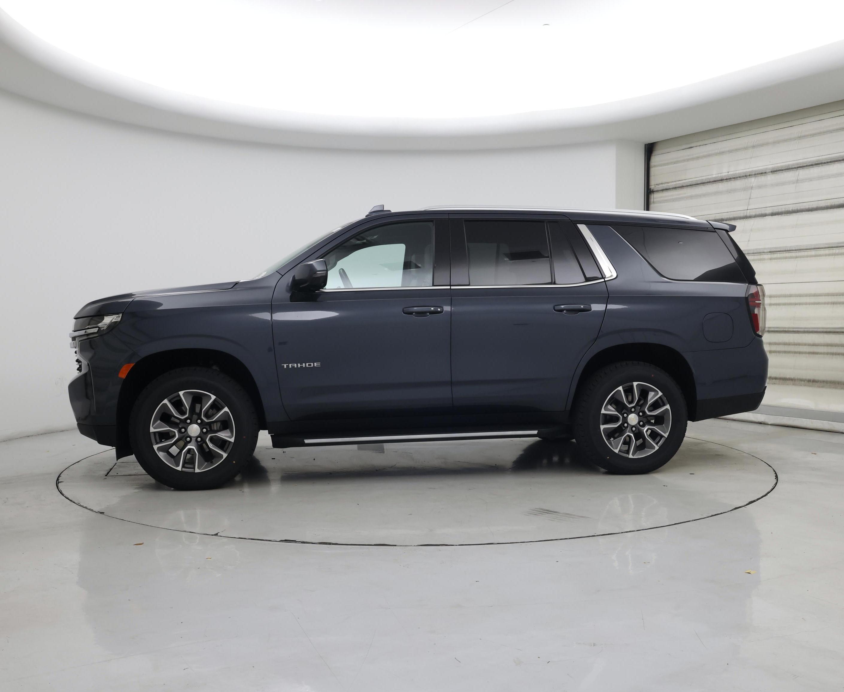 Thumbnail: 2021 Chevrolet Tahoe - 3