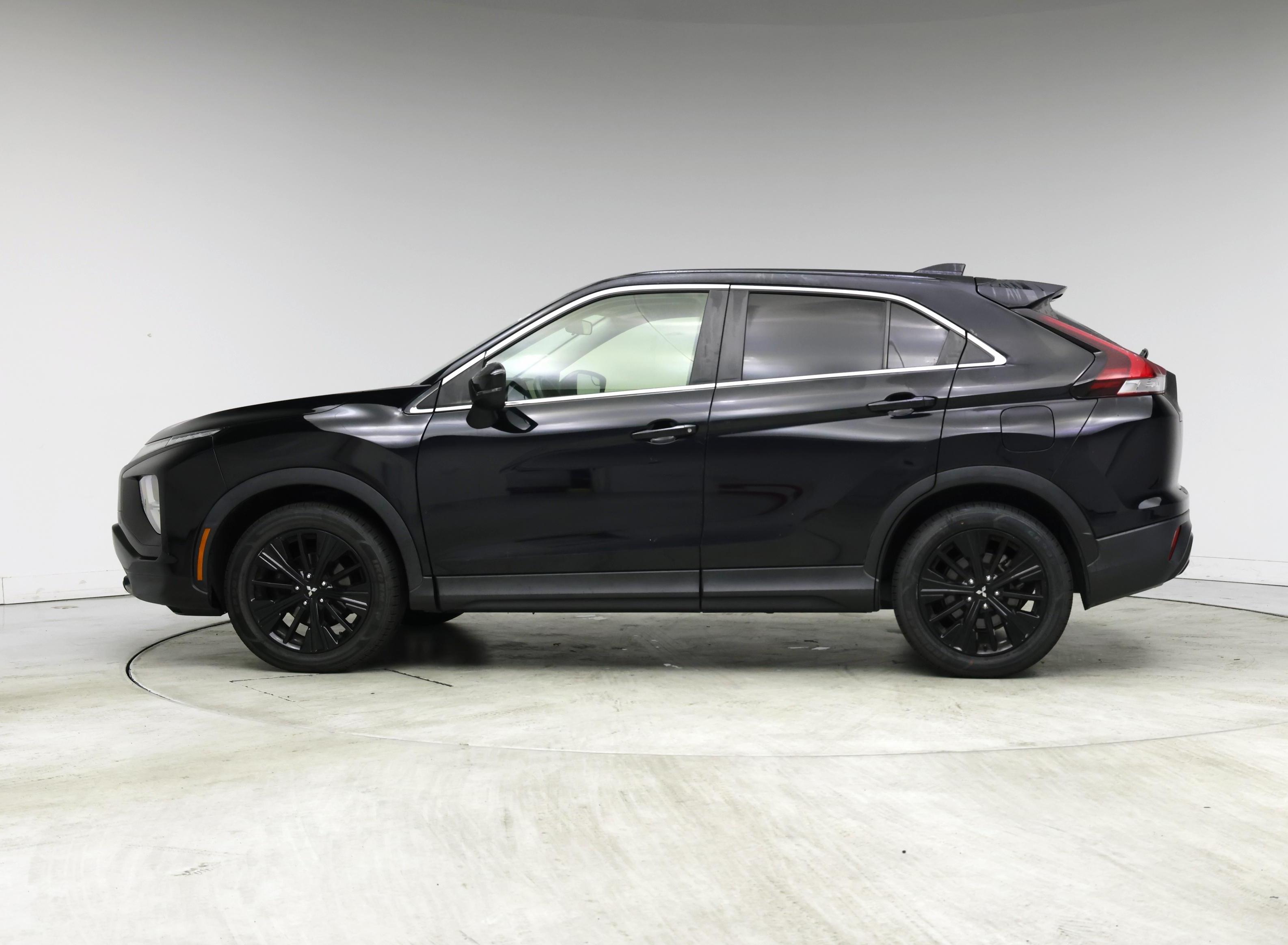 Thumbnail: 2022 Mitsubishi Eclipse Cross - 3