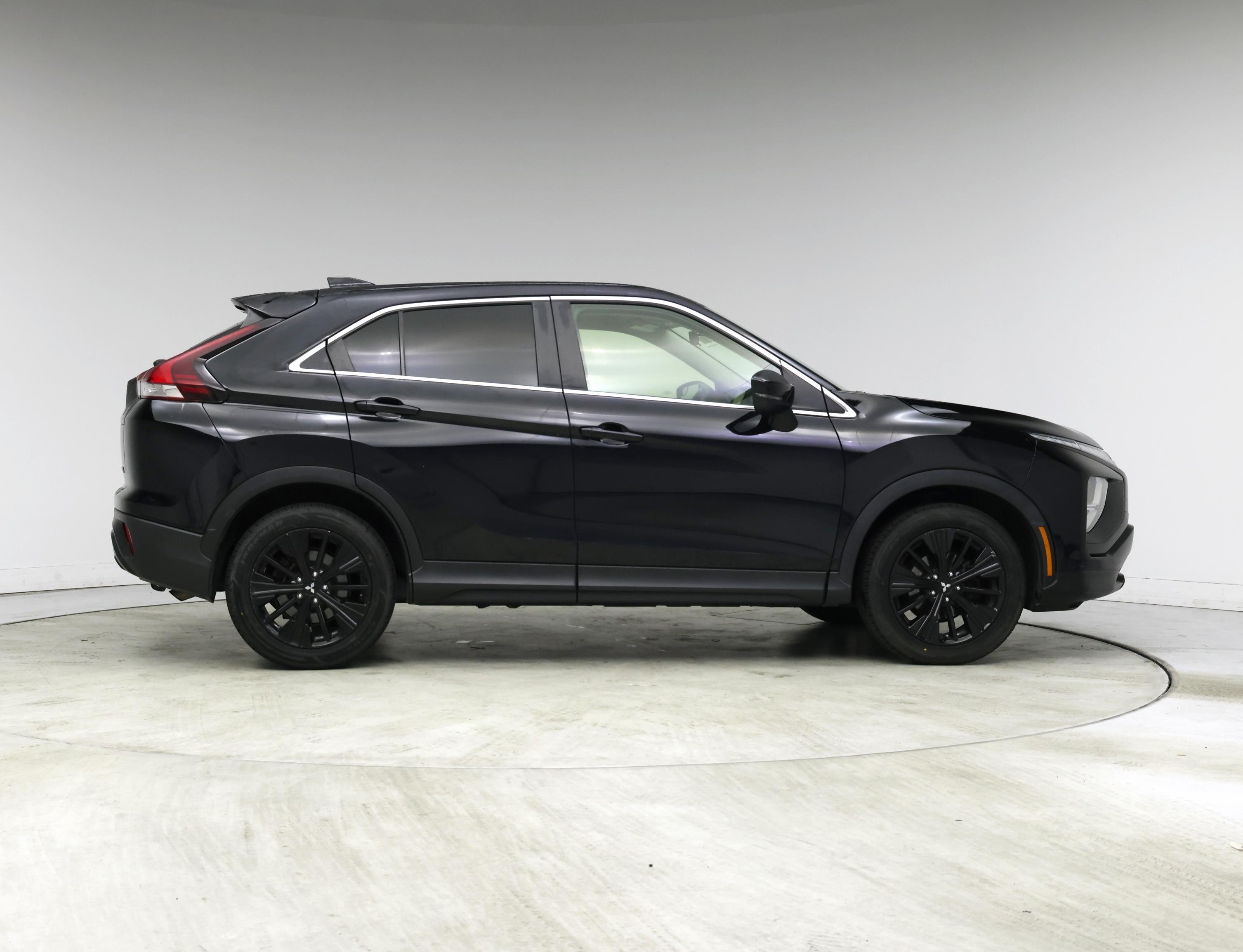 Thumbnail: 2022 Mitsubishi Eclipse Cross - 7