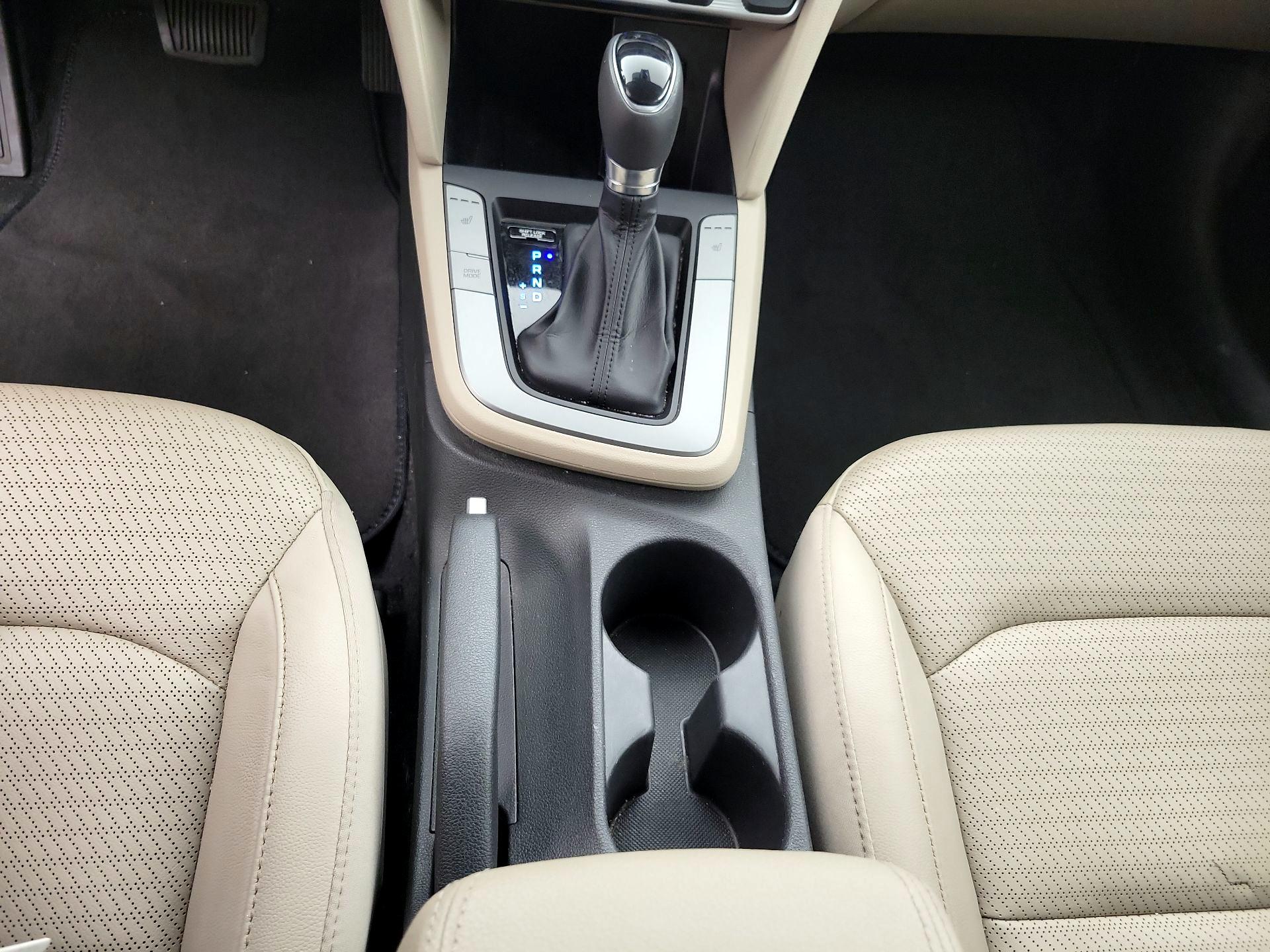 Thumbnail: 2020 Hyundai Elantra - 18