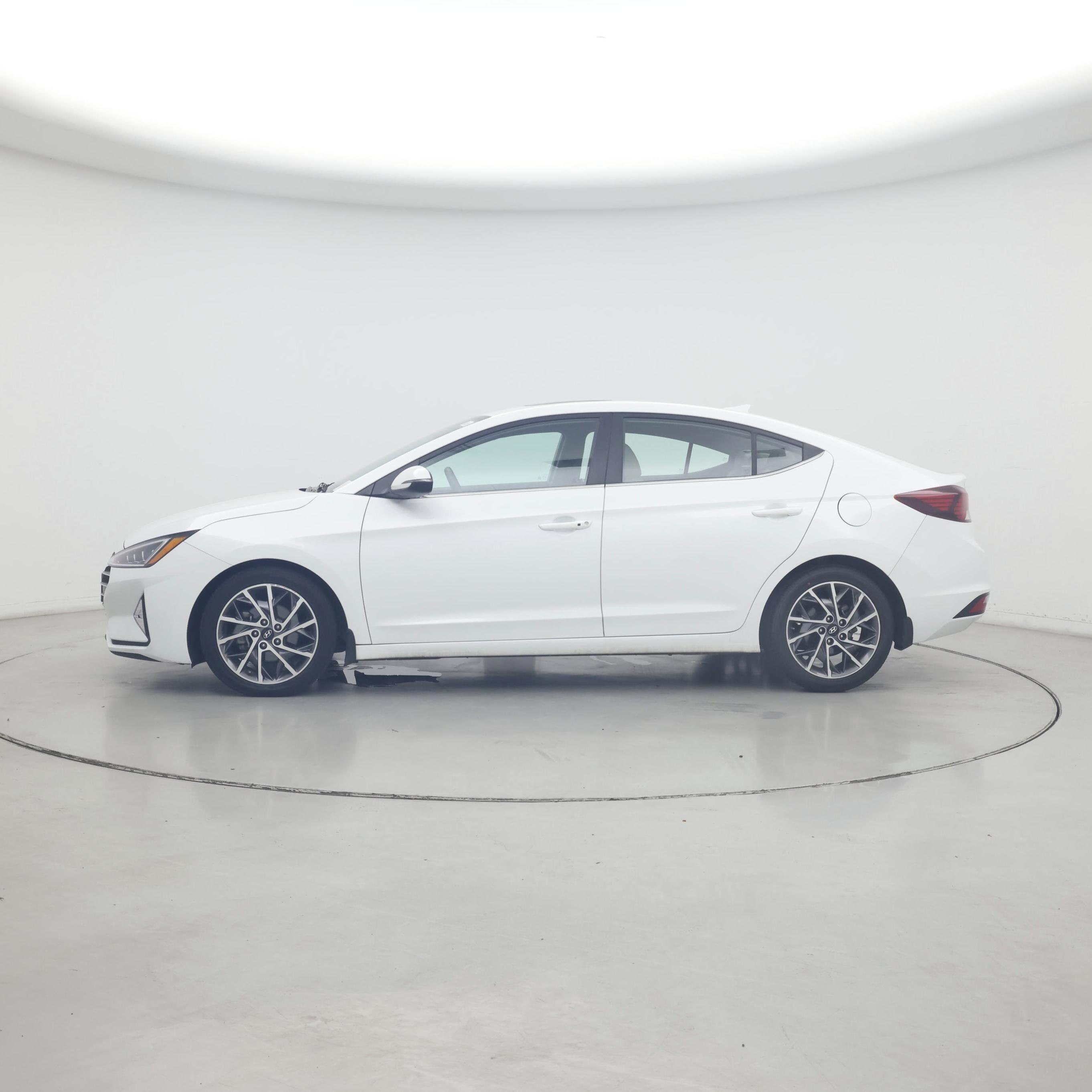 Thumbnail: 2020 Hyundai Elantra - 3