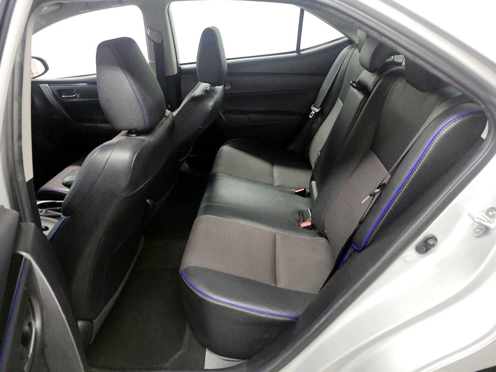 Thumbnail: 2018 Toyota Corolla - 16