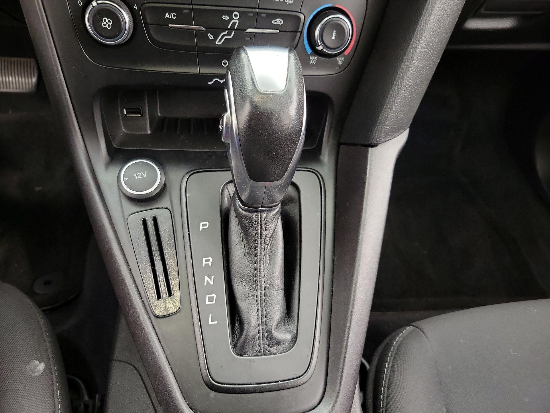 Thumbnail: 2016 Ford Focus - 17