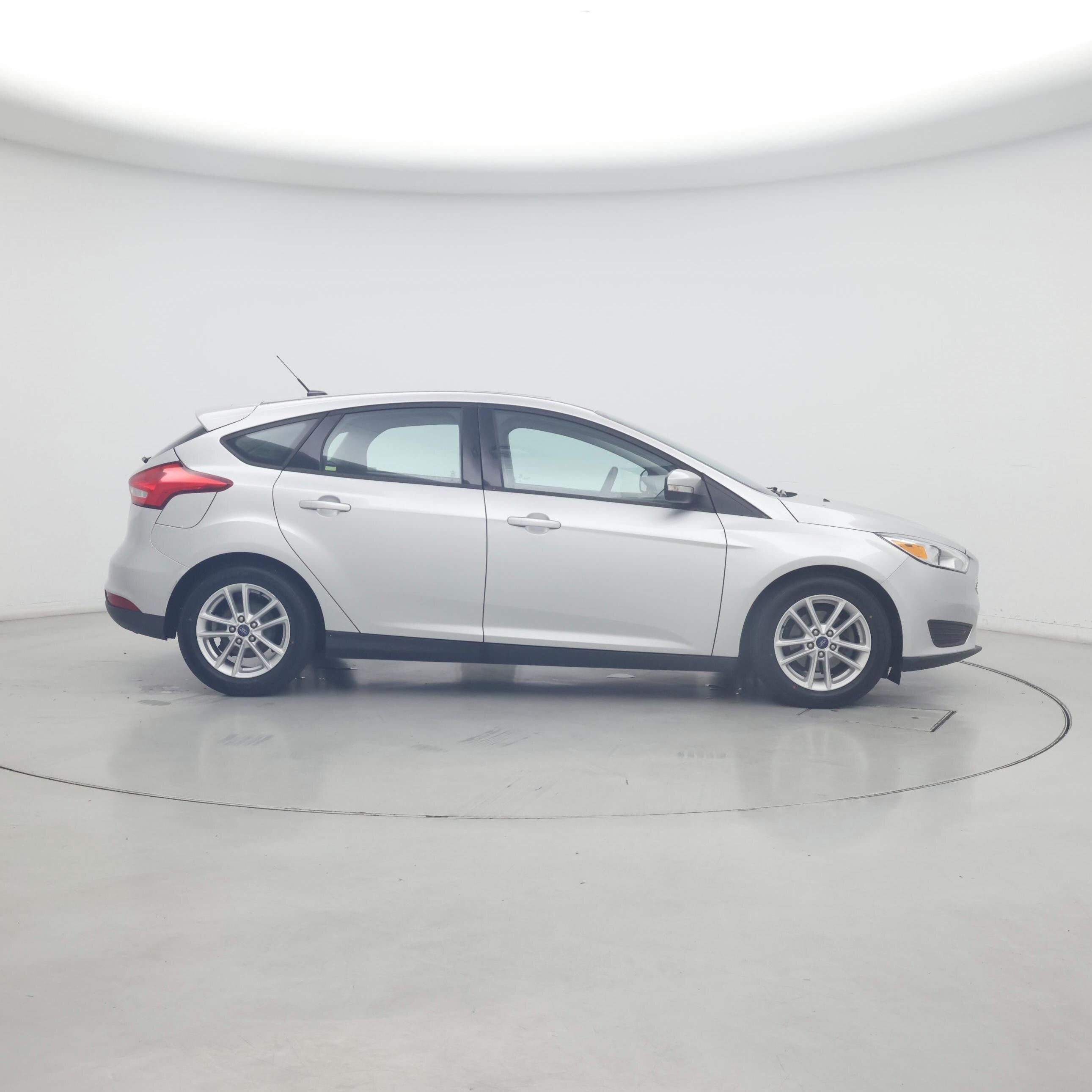 Thumbnail: 2016 Ford Focus - 7