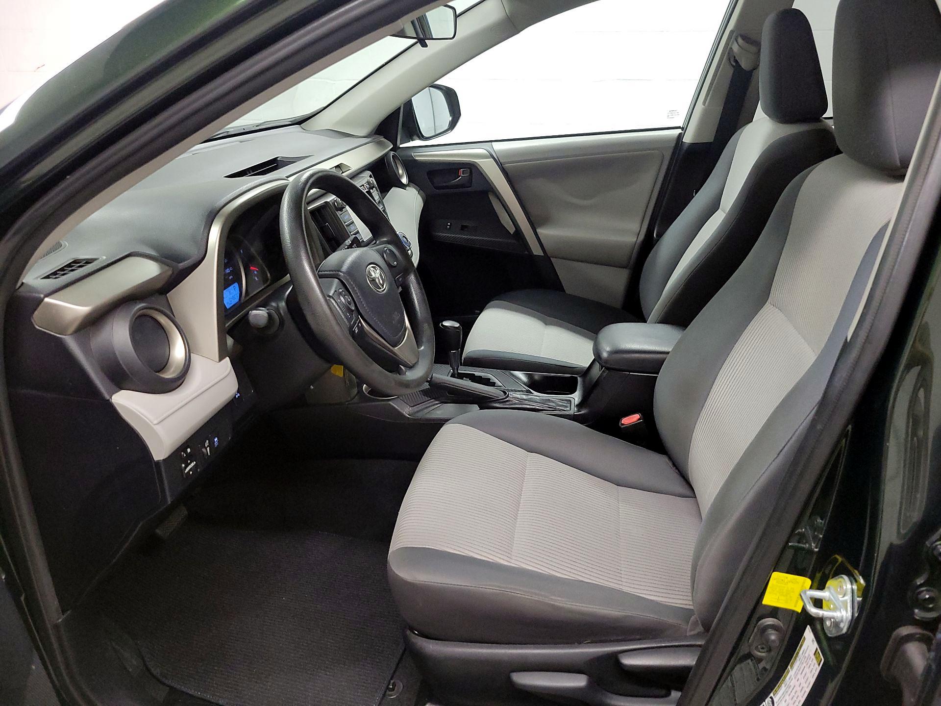 Thumbnail: 2013 Toyota RAV4 - 11