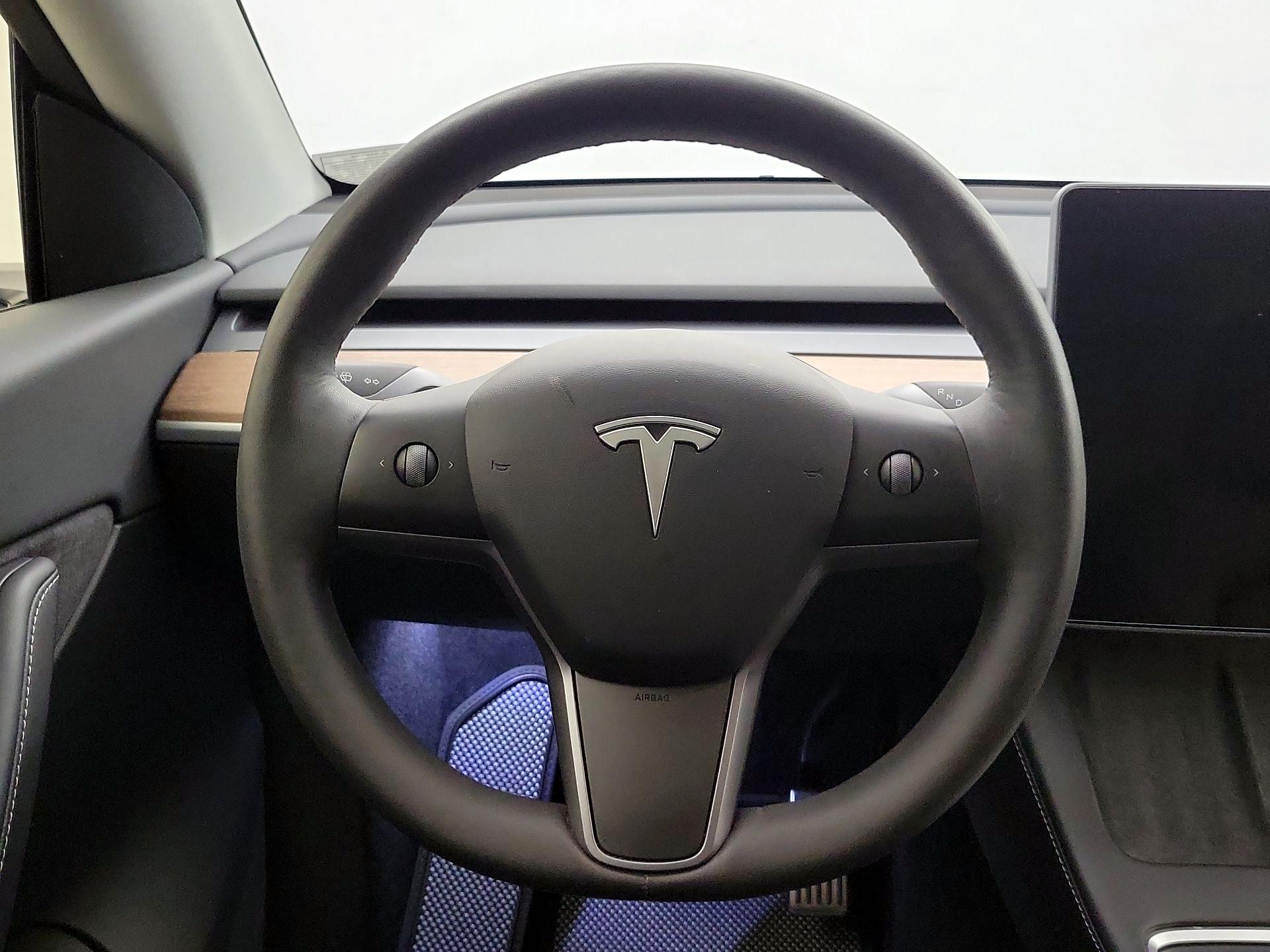 Thumbnail: 2022 Tesla Model Y - 10