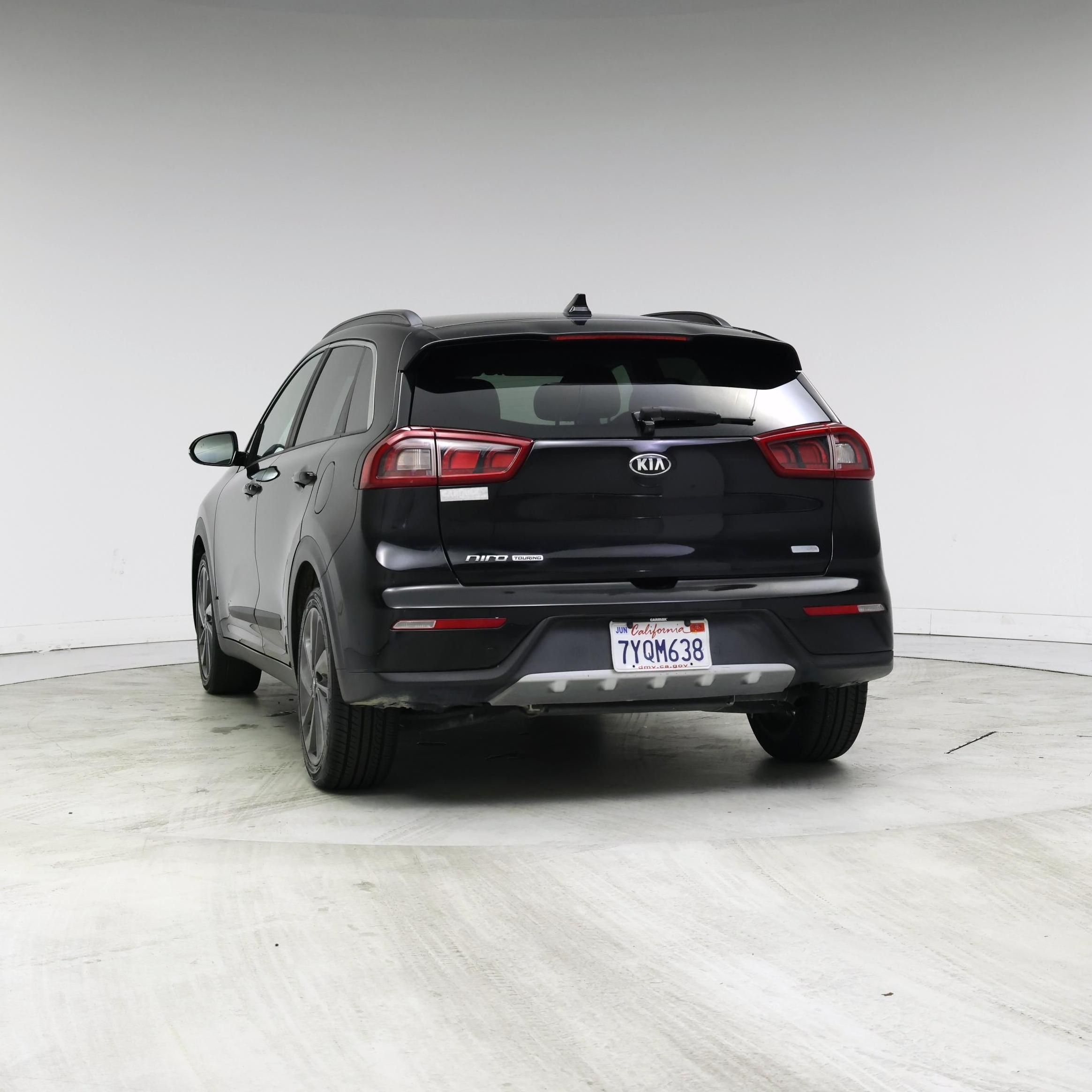 Thumbnail: 2017 Kia Niro - 6