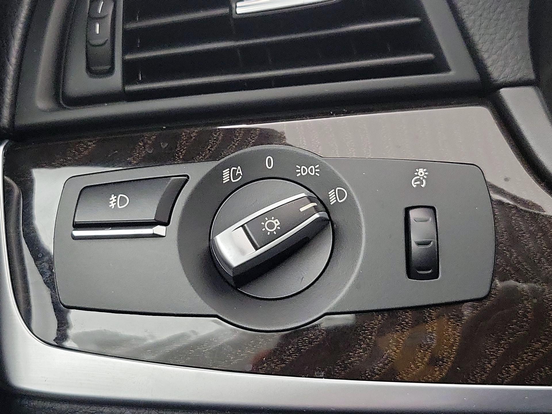 Thumbnail: 2015 BMW 5 Series - 13