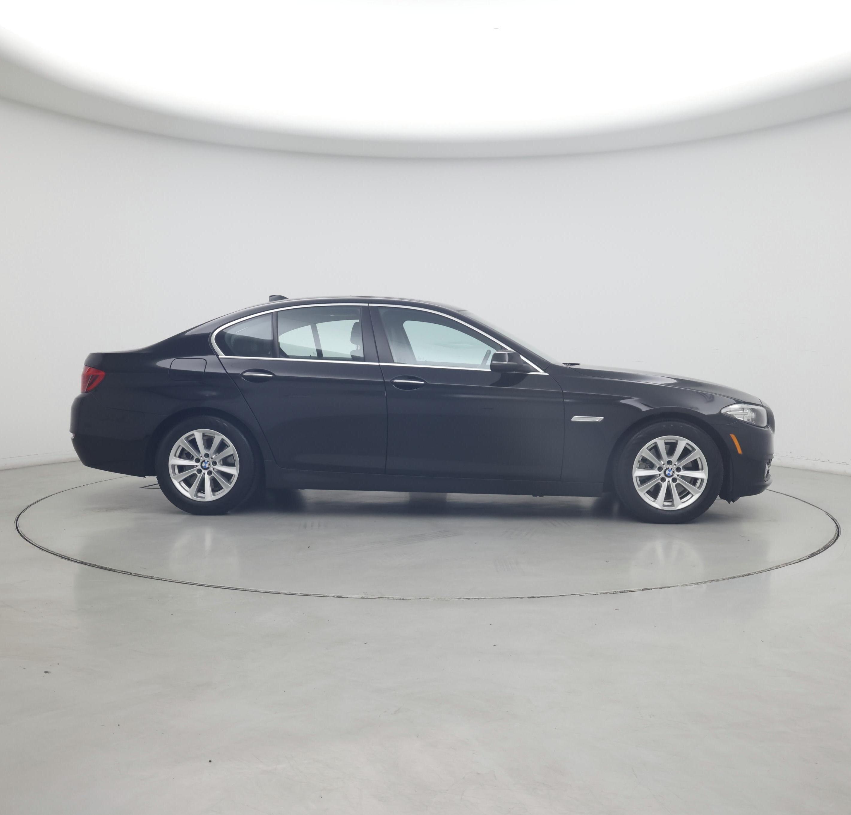 Thumbnail: 2015 BMW 5 Series - 7