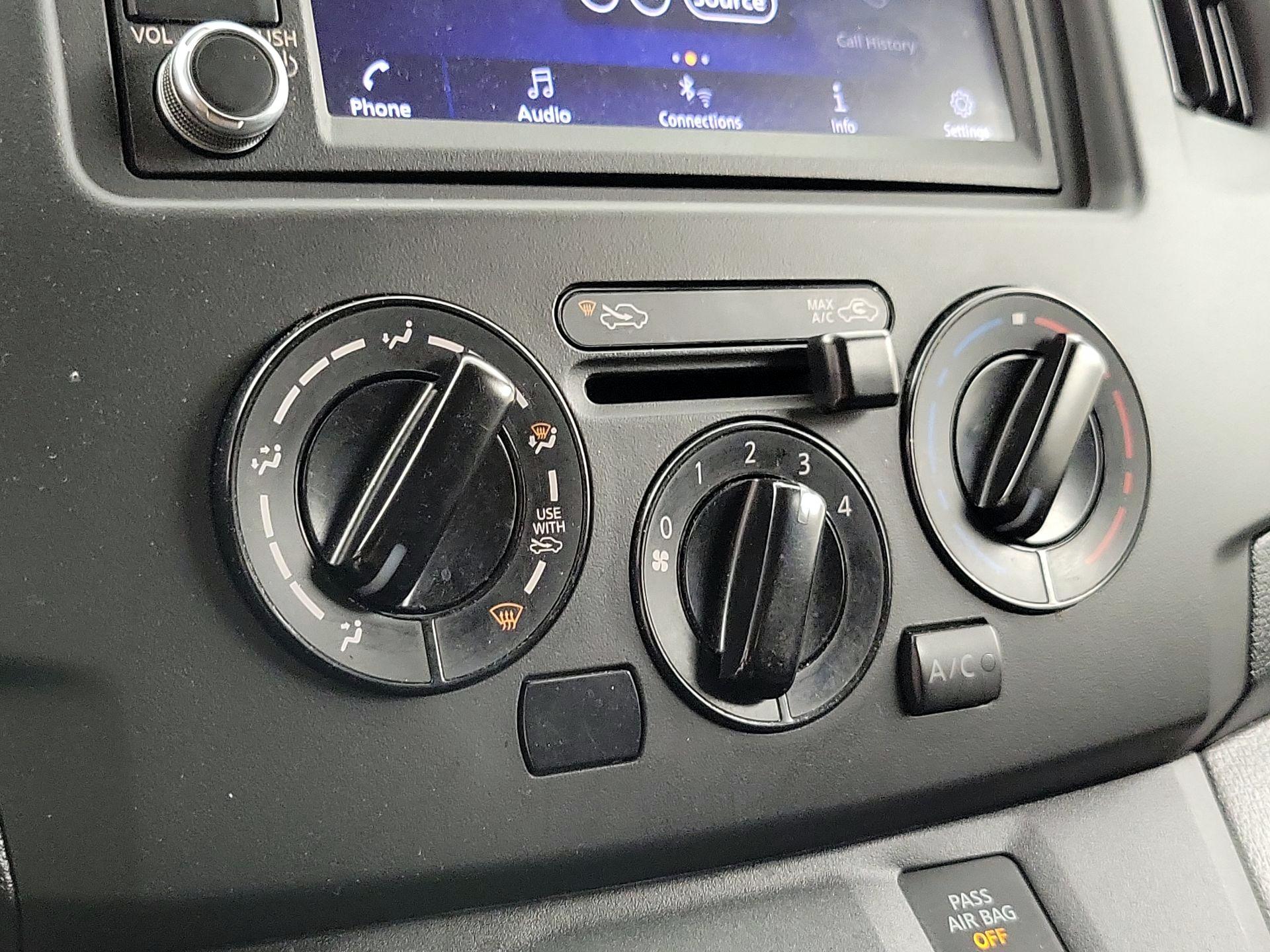 Thumbnail: 2020 Nissan NV200 - 16