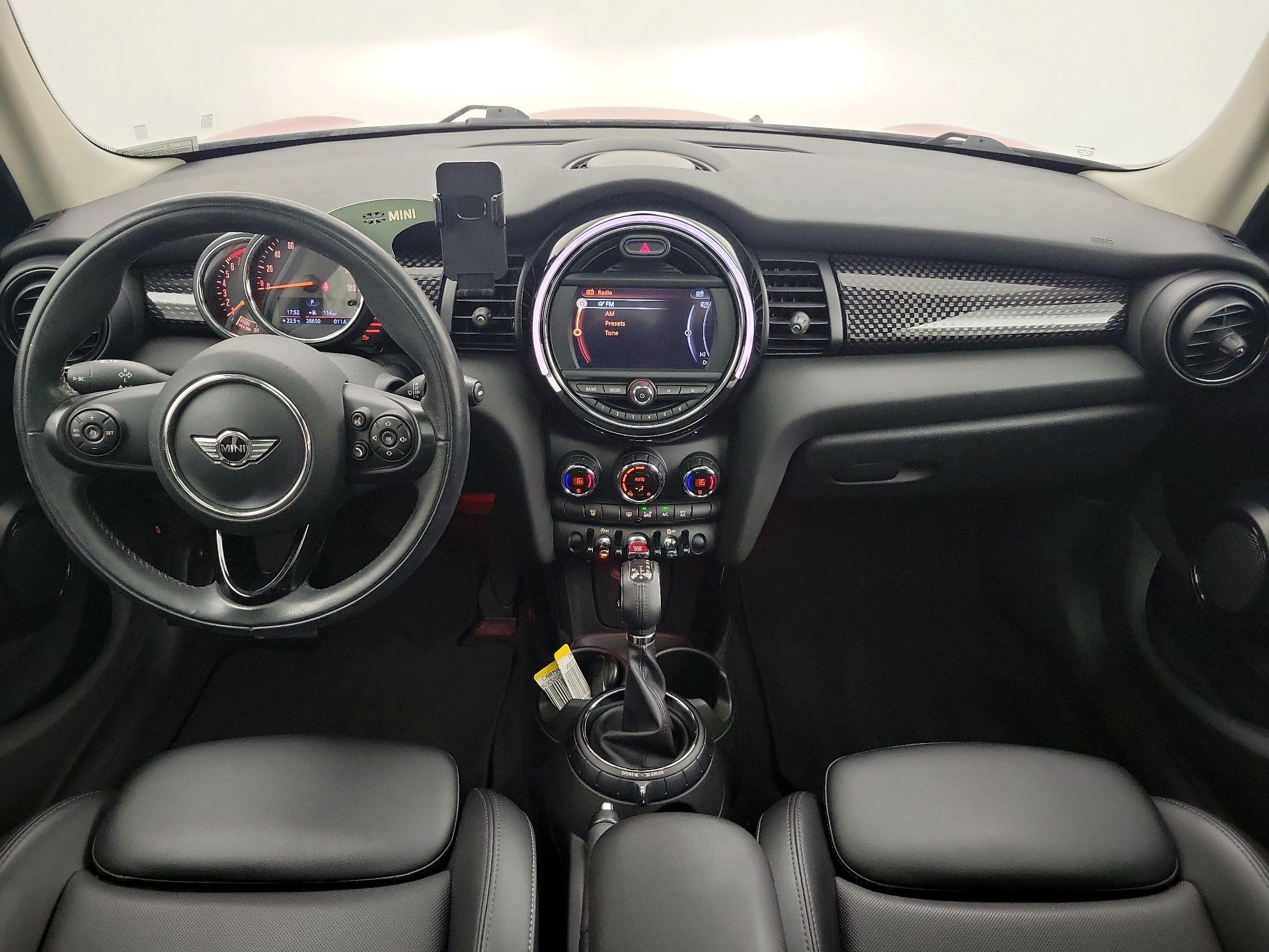 Thumbnail: 2016 MINI Cooper Hardtop - 9