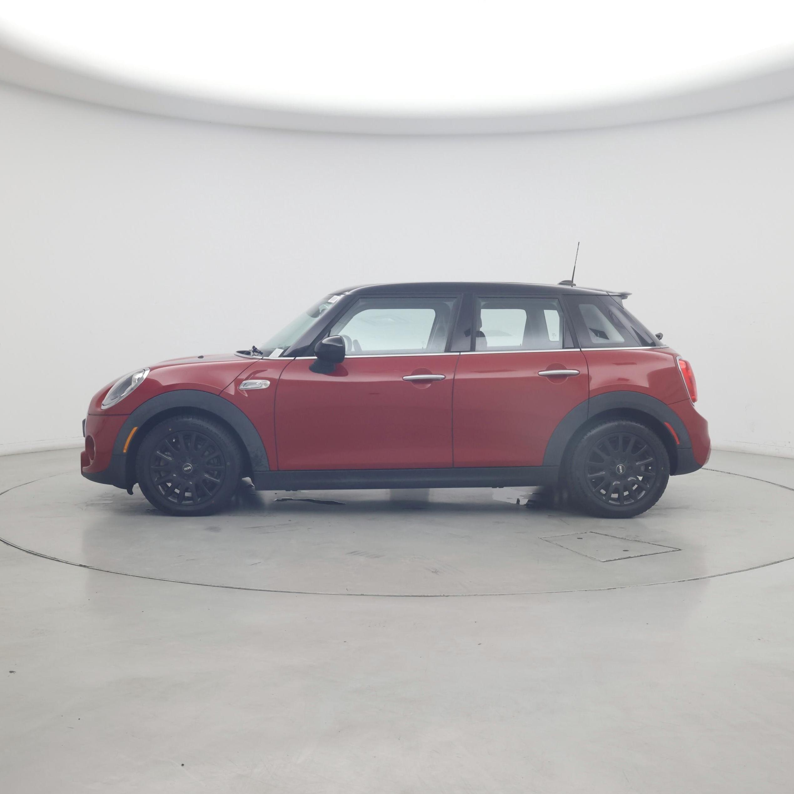 Thumbnail: 2016 MINI Cooper Hardtop - 3