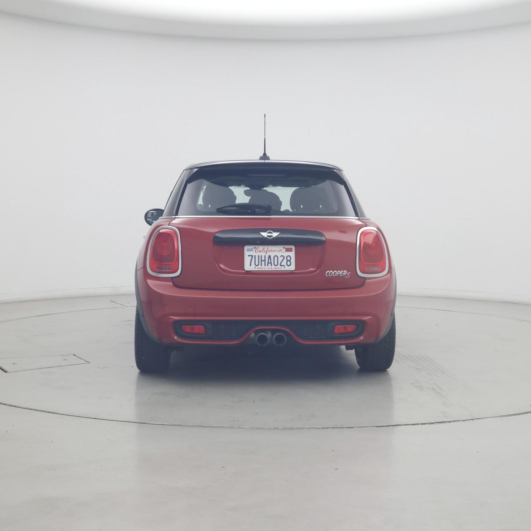 Thumbnail: 2016 MINI Cooper Hardtop - 6
