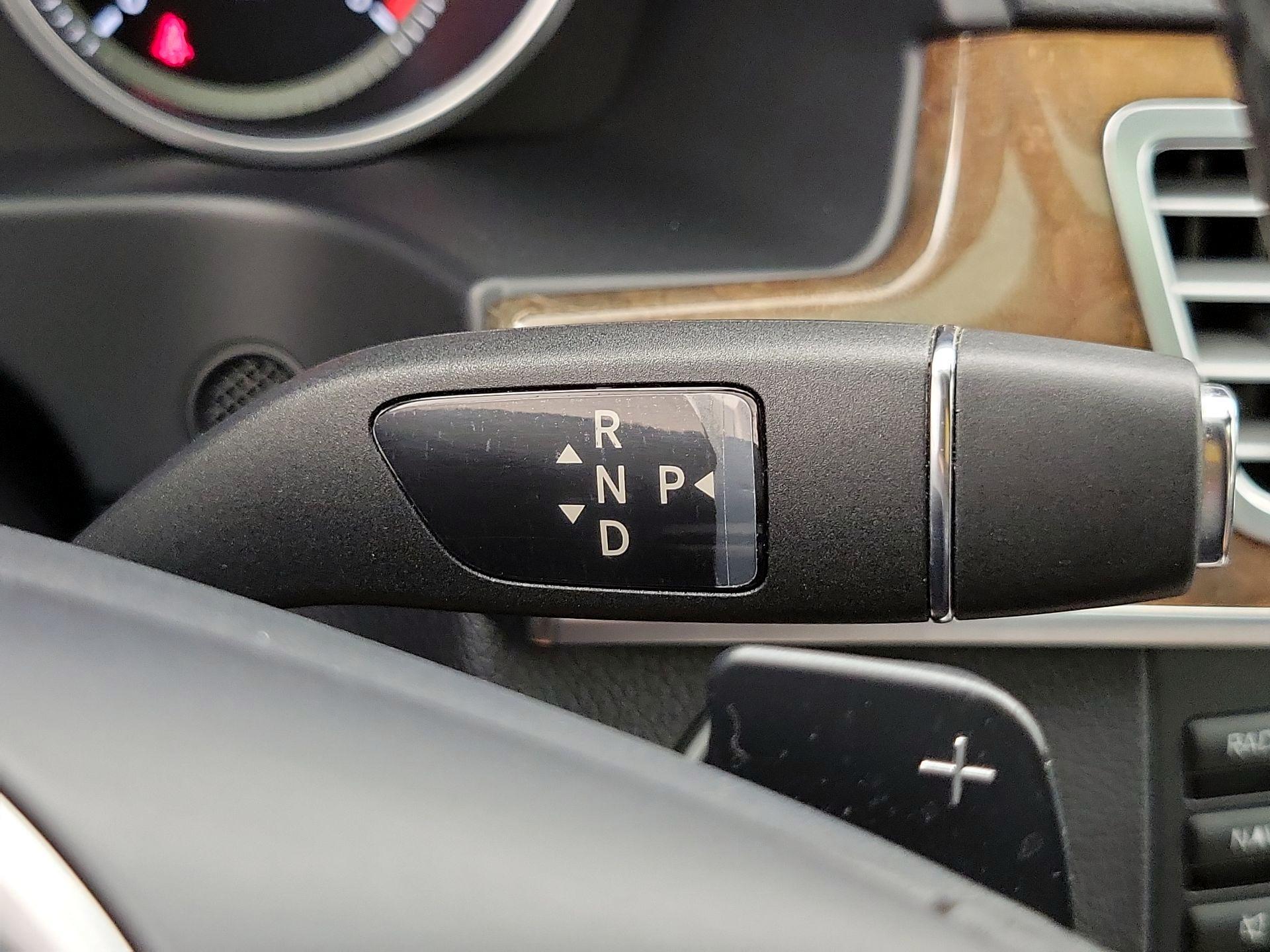 Thumbnail: 2015 Mercedes-Benz E-Class - 18