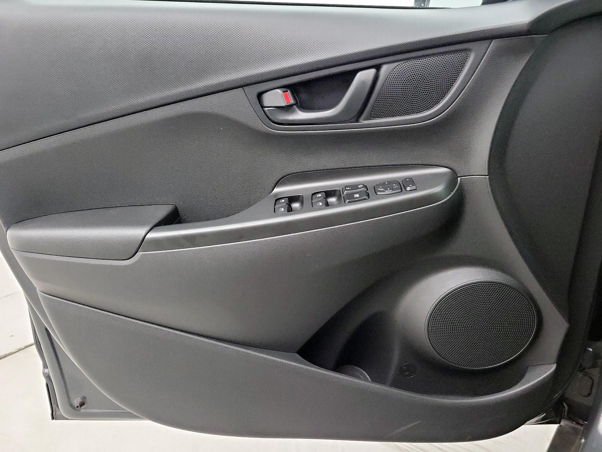 Thumbnail: 2023 Hyundai Kona - 12