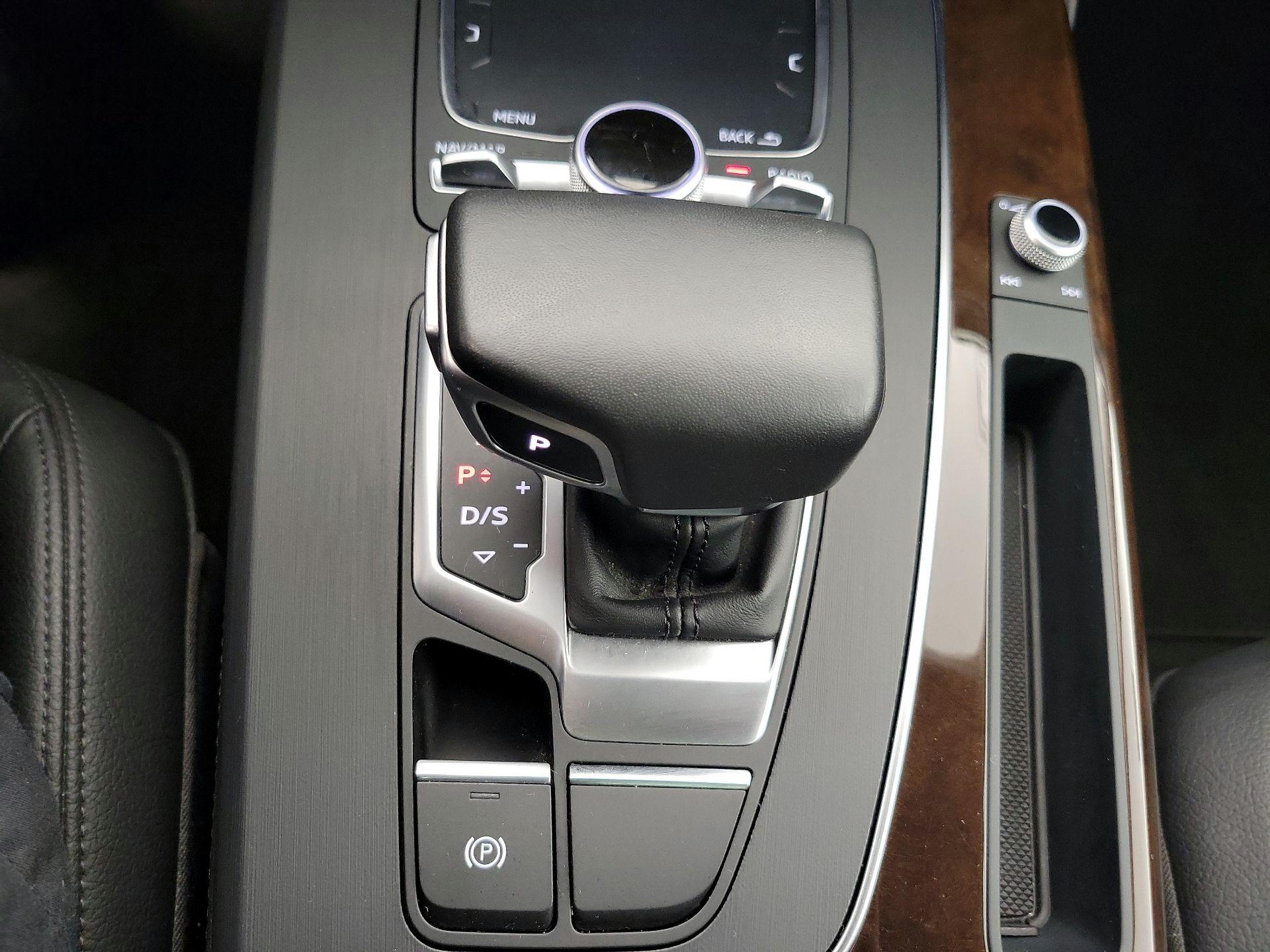 Thumbnail: 2019 Audi Q5 - 18