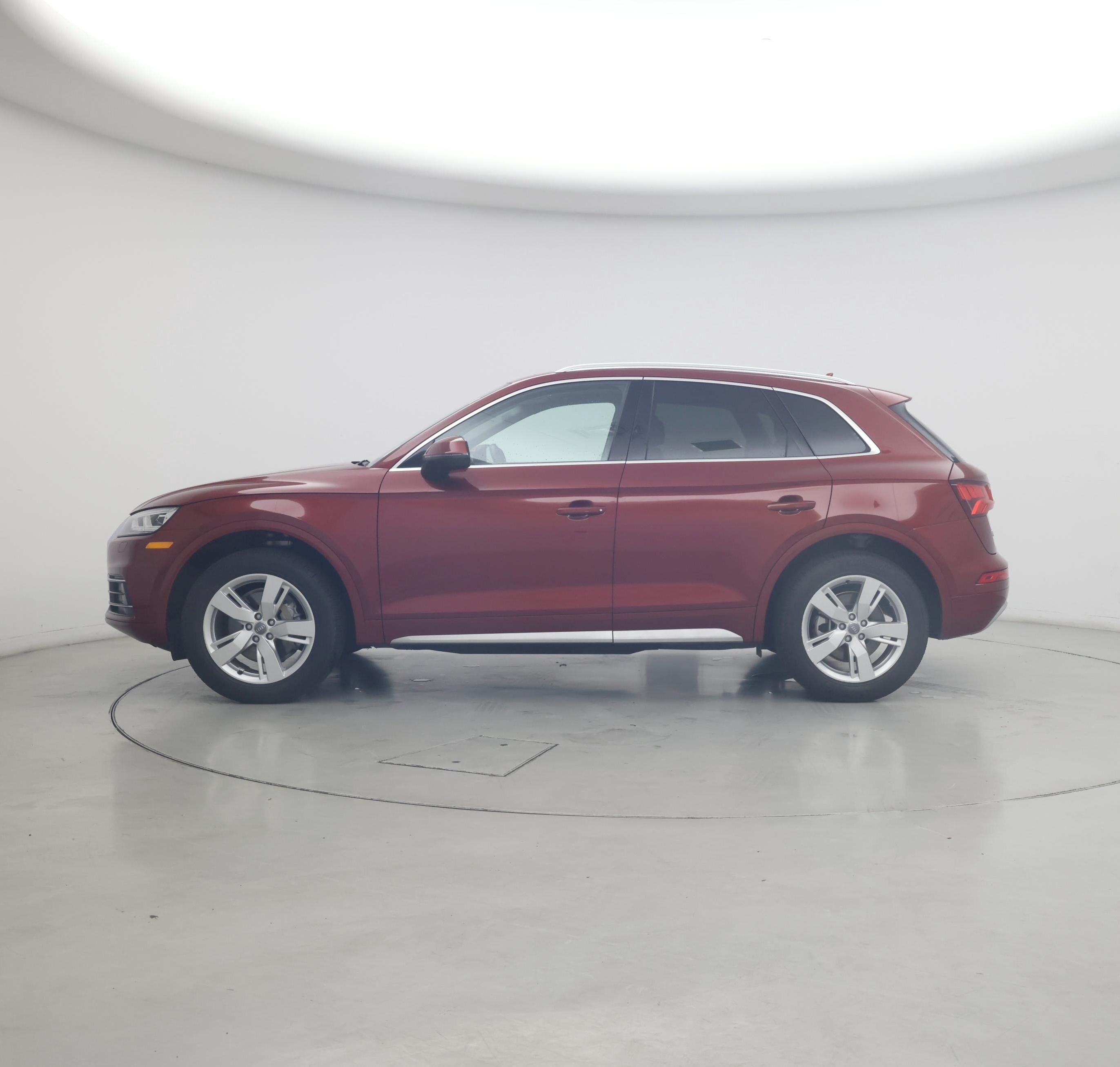 Thumbnail: 2019 Audi Q5 - 3