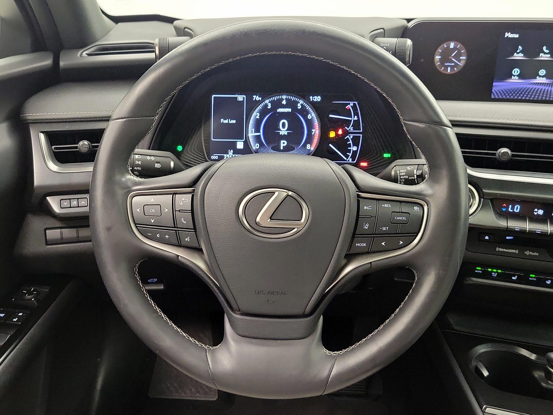Thumbnail: 2019 Lexus UX - 10