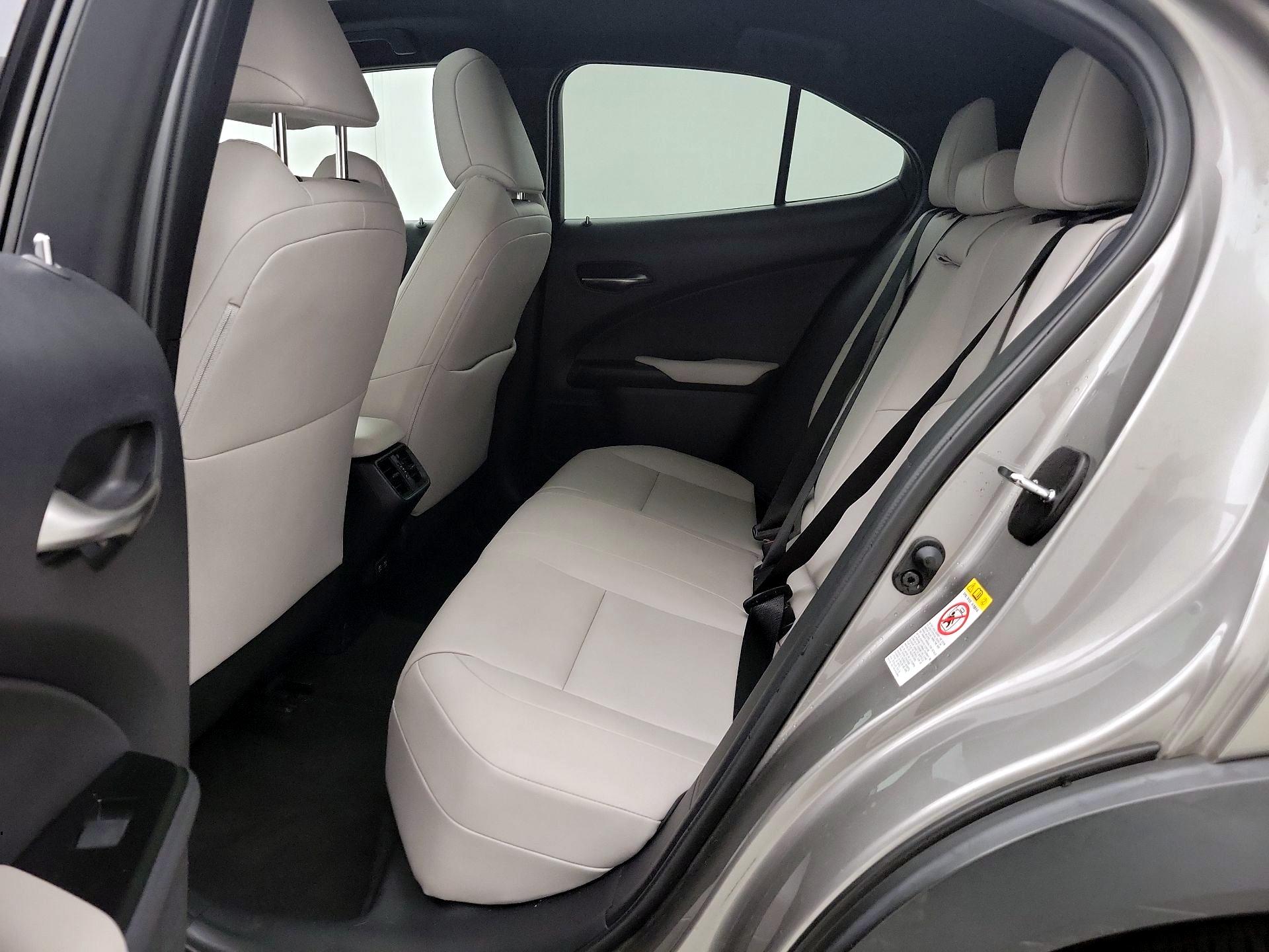 Thumbnail: 2019 Lexus UX - 20
