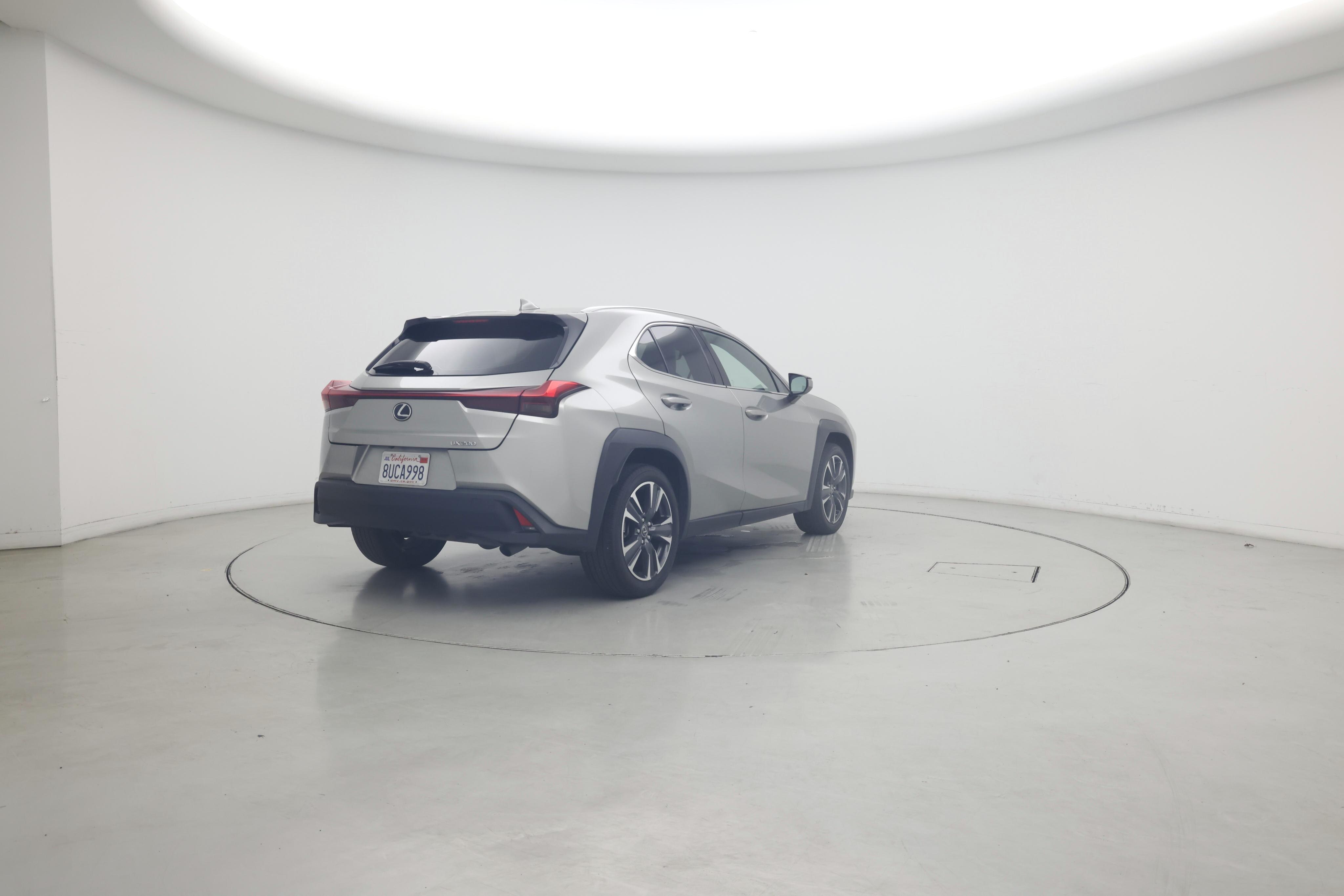 Thumbnail: 2019 Lexus UX - 8