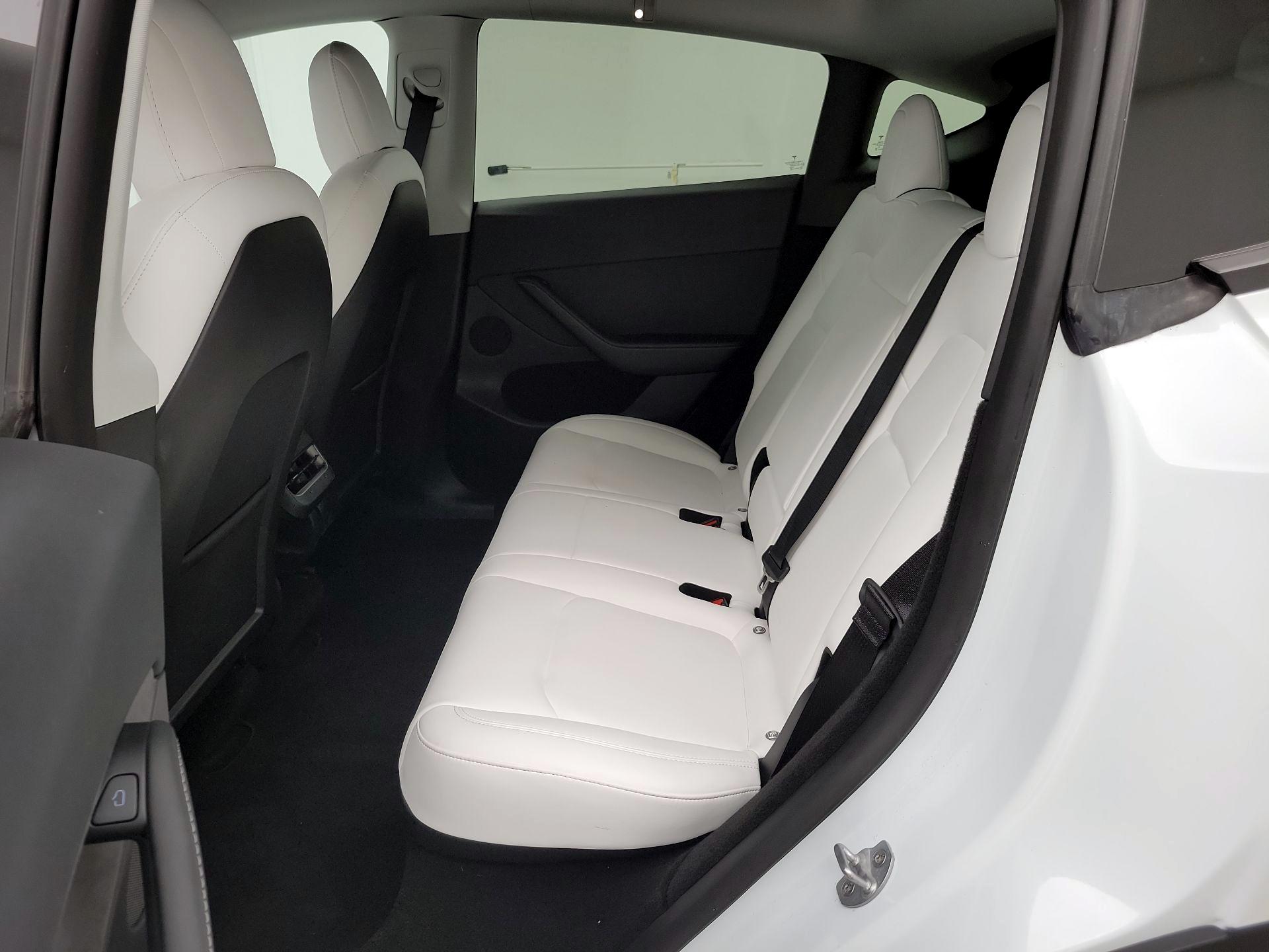 Thumbnail: 2022 Tesla Model Y - 18