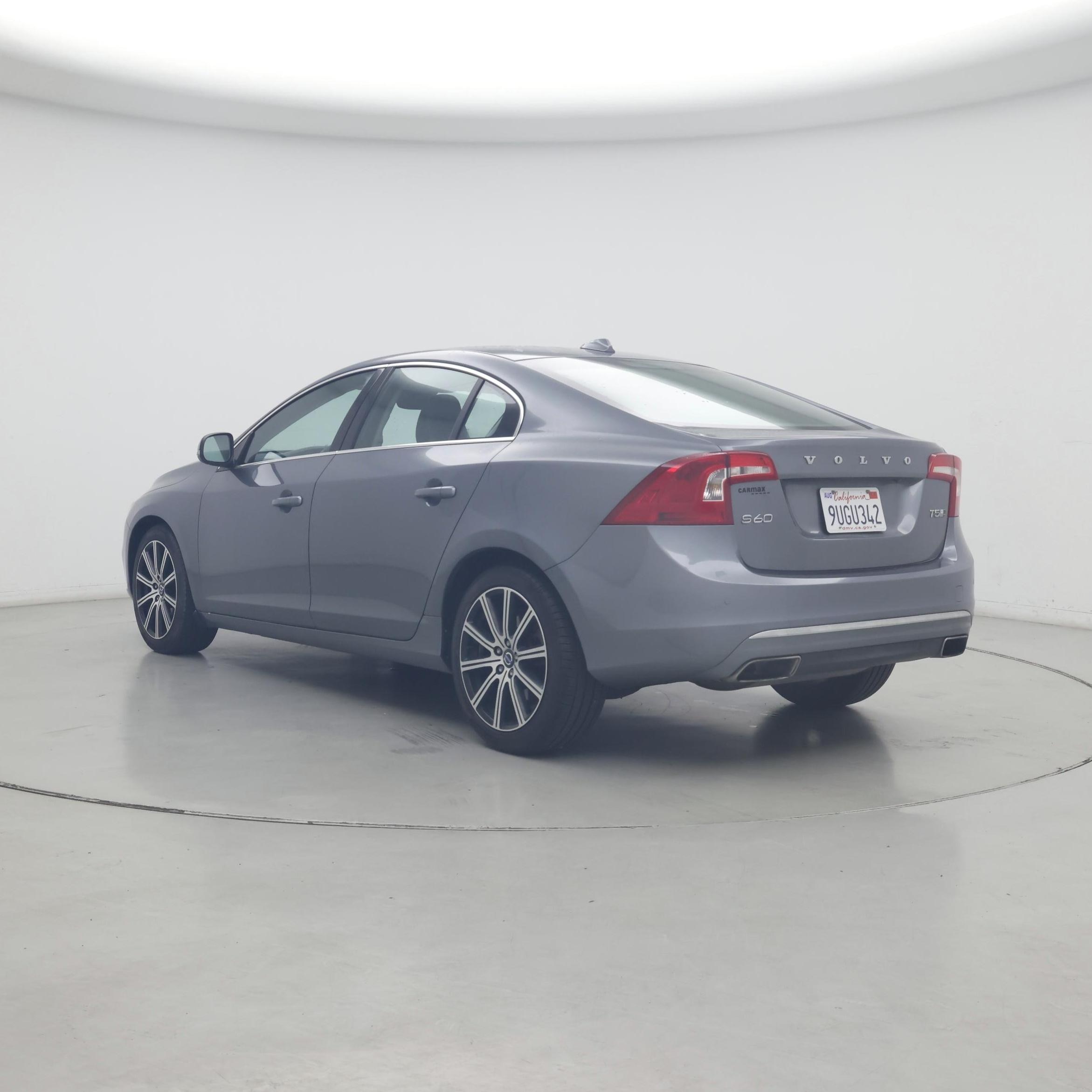 Thumbnail: 2017 Volvo S60 - 2