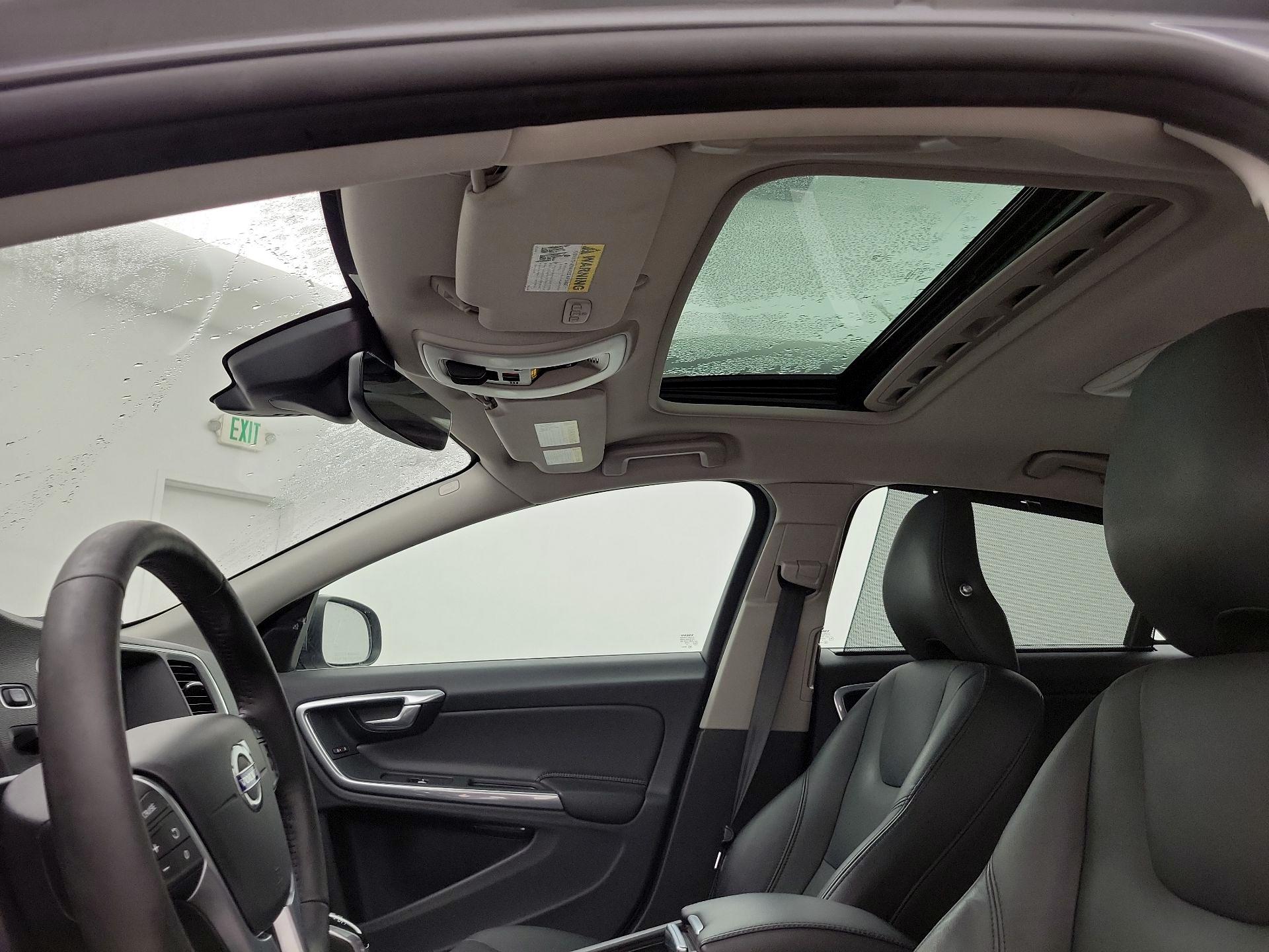 Thumbnail: 2017 Volvo S60 - 20