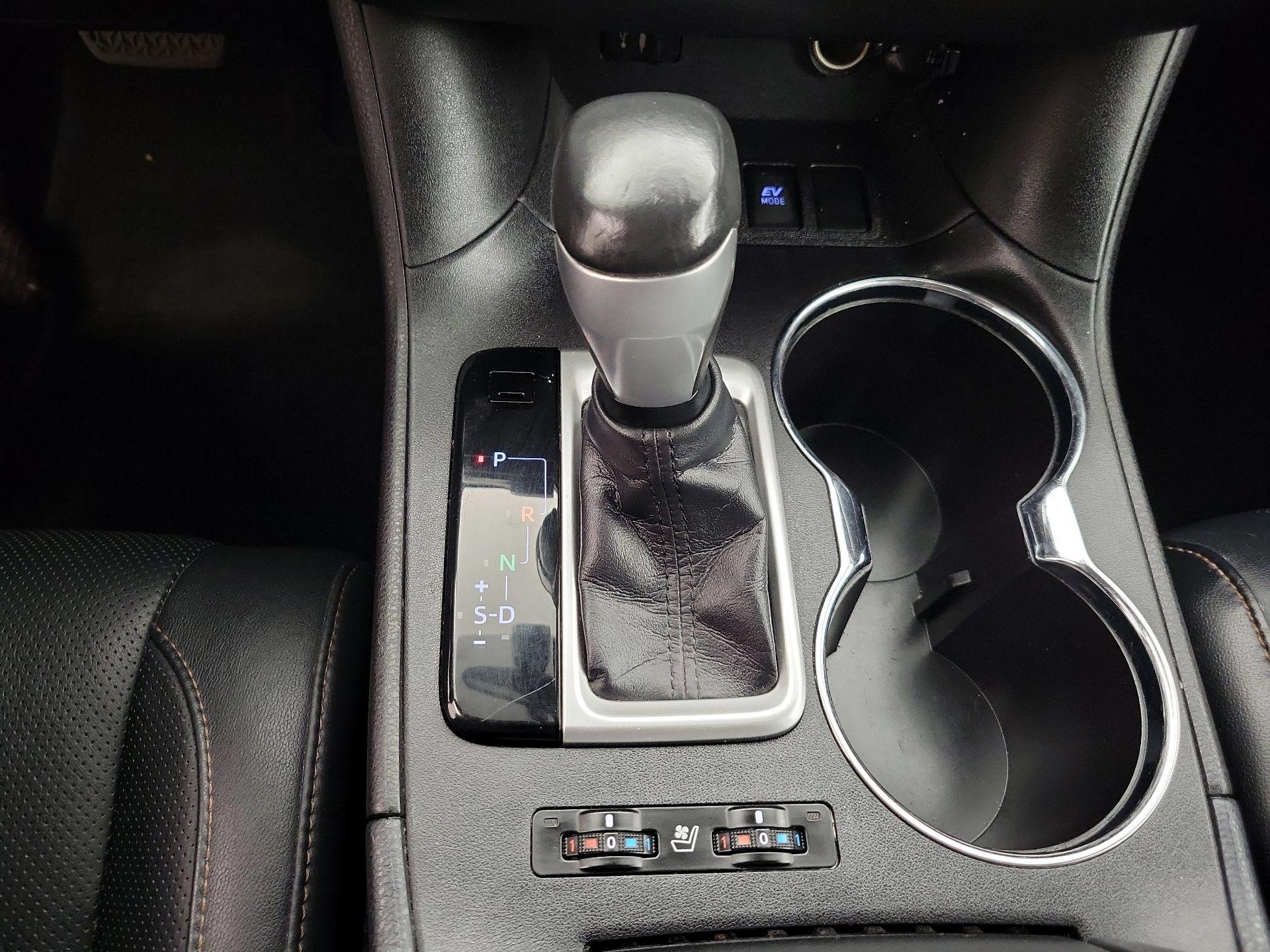 Thumbnail: 2015 Toyota Highlander - 18