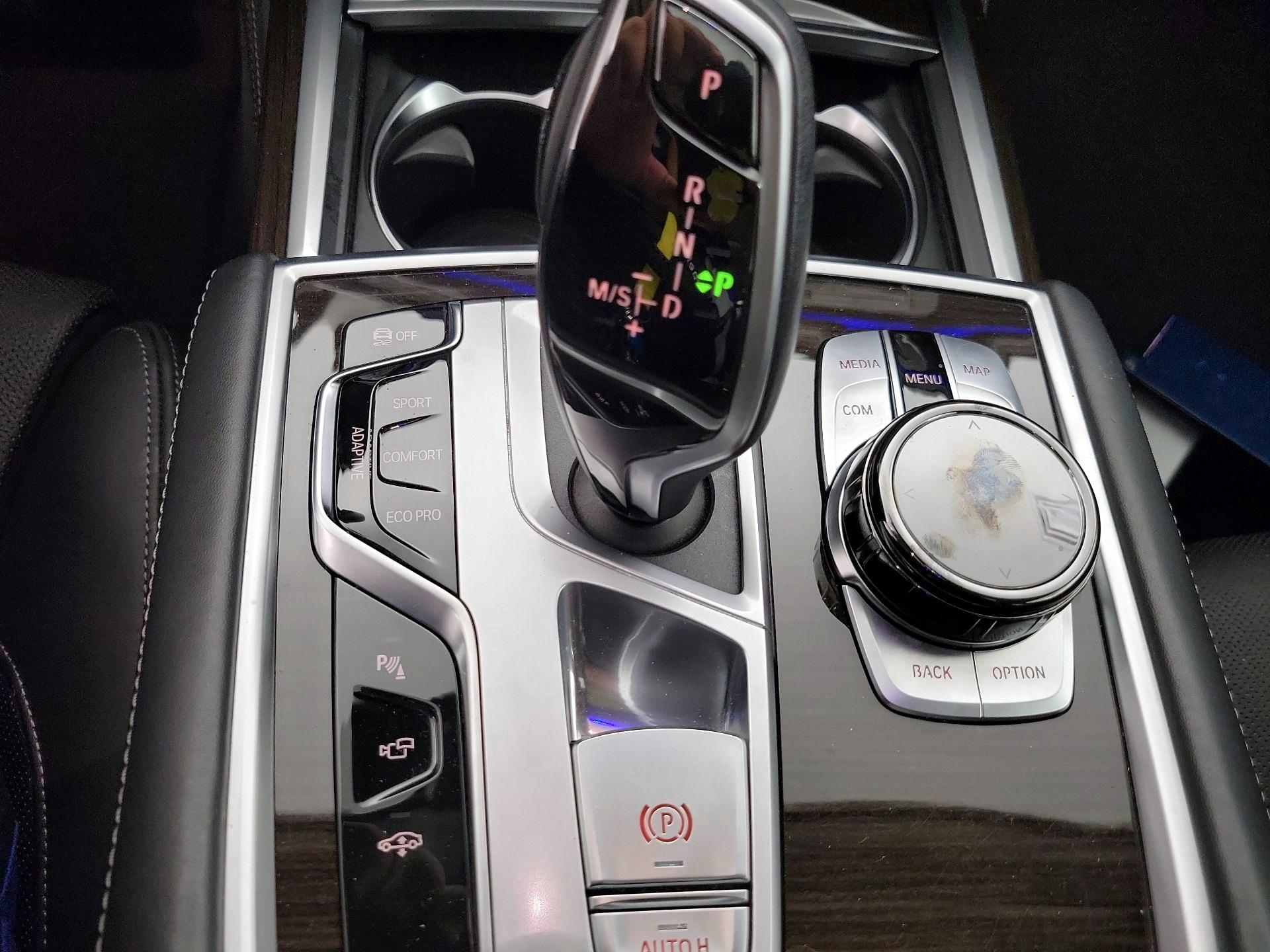 Thumbnail: 2020 BMW 7 Series - 18