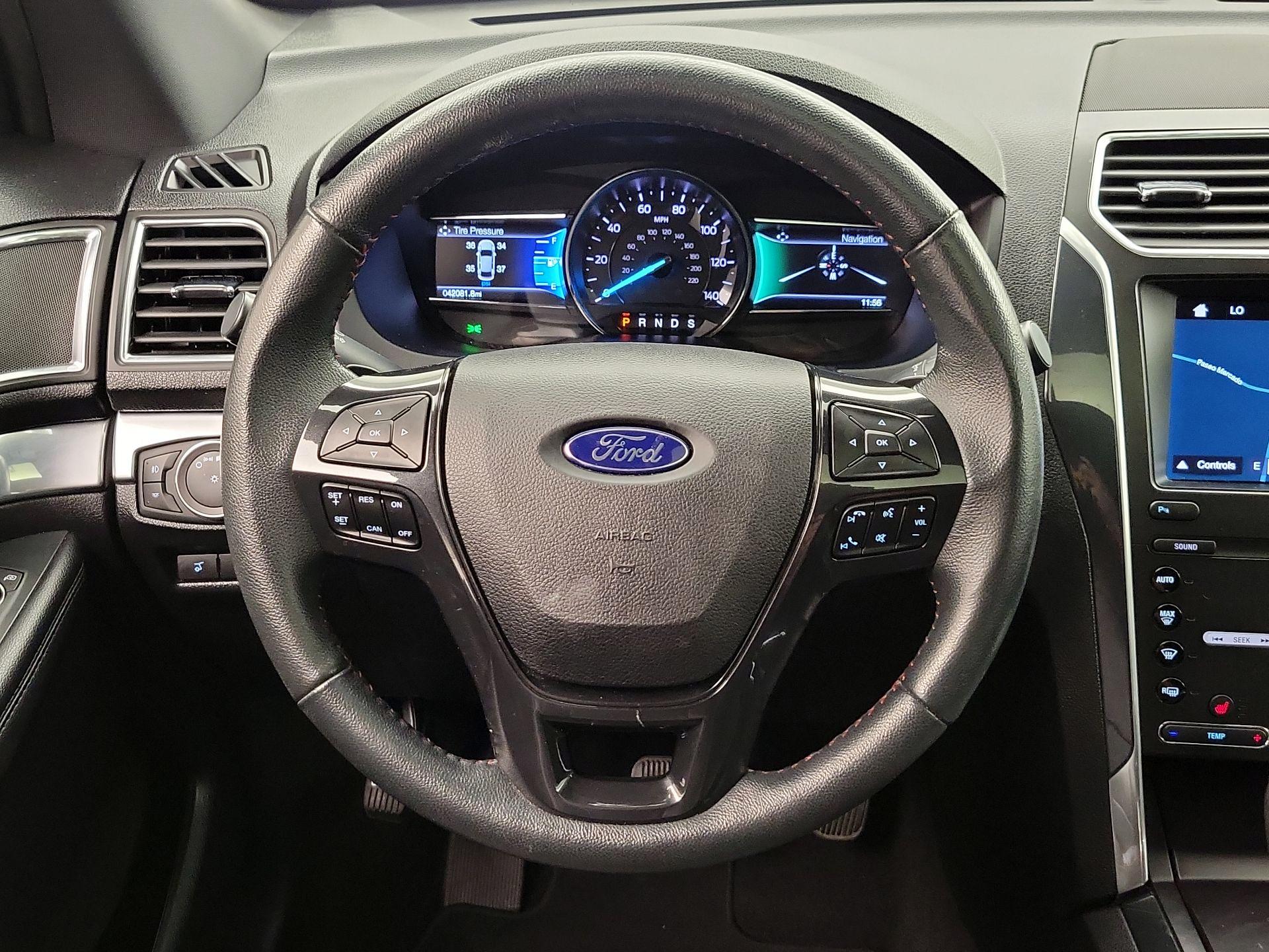 Thumbnail: 2019 Ford Explorer - 10