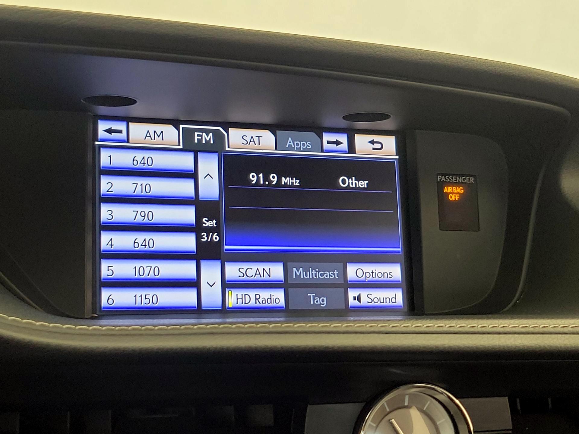 Thumbnail: 2013 Lexus ES - 16